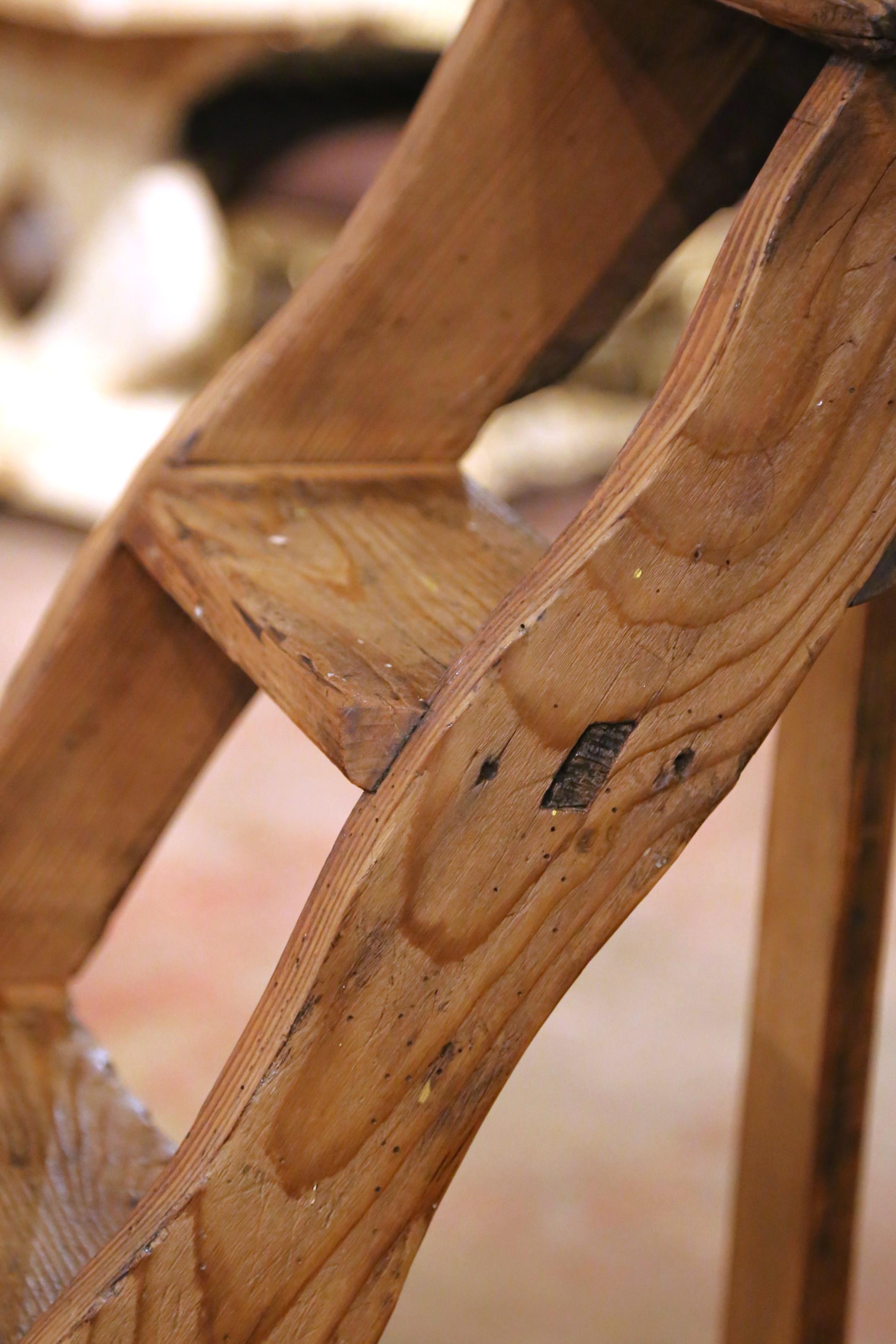 Pino Scala da biblioteca pieghevole in pino francese del XIX secolo con sei gradini in vendita