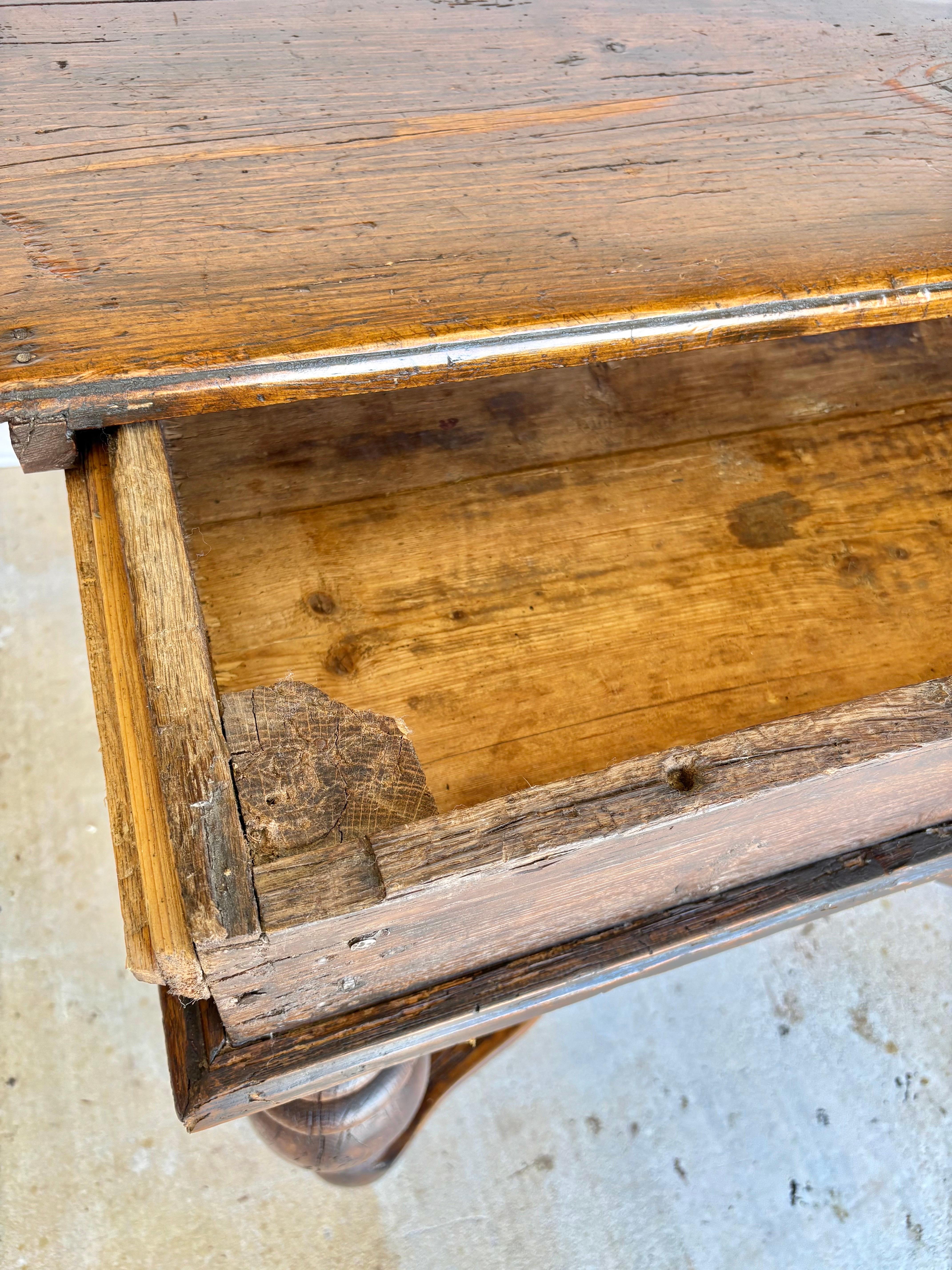 19th Century French Pine Kitchen Work Table For Sale 2