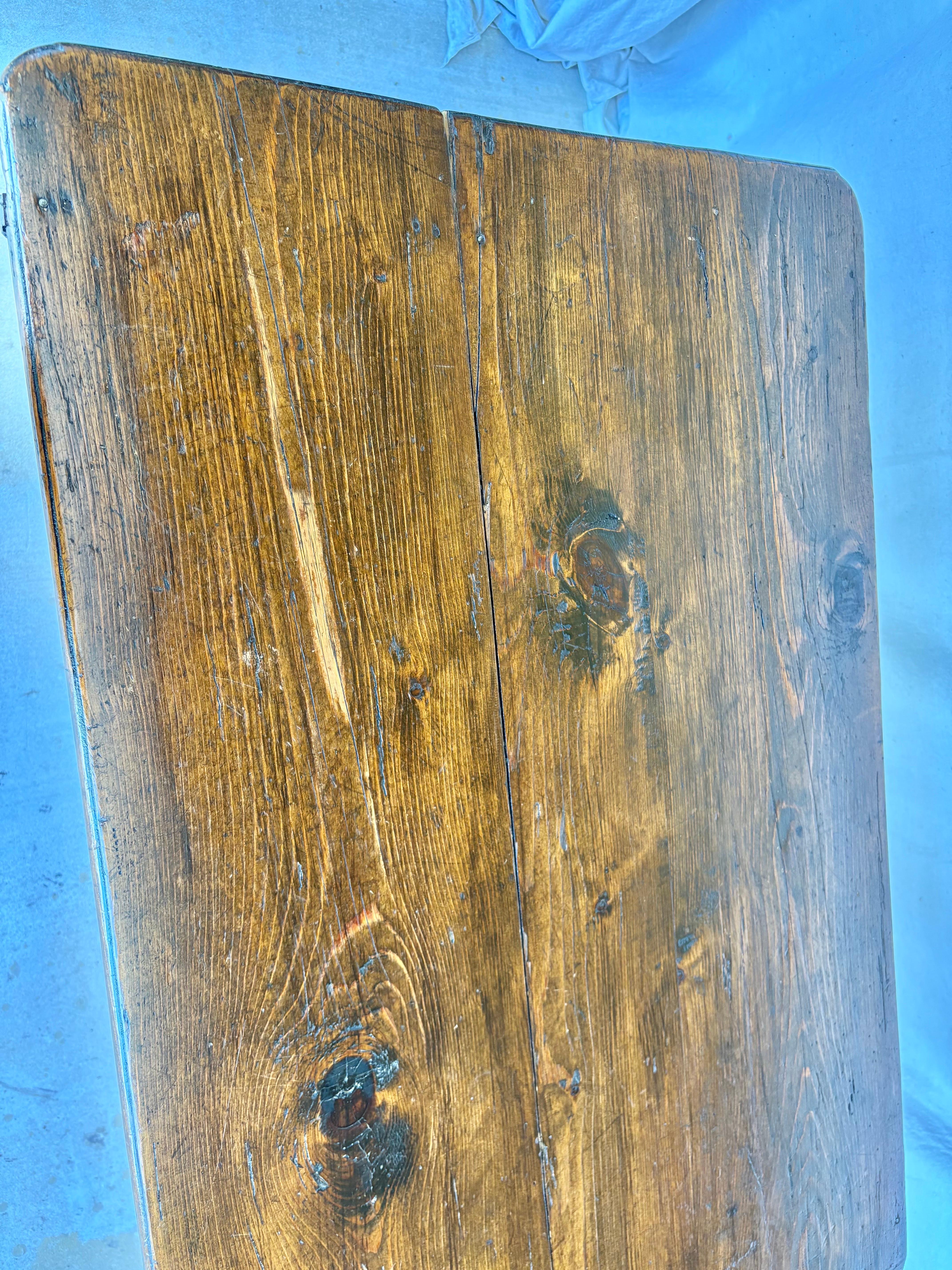 19th Century French Pine Kitchen Work Table For Sale 3