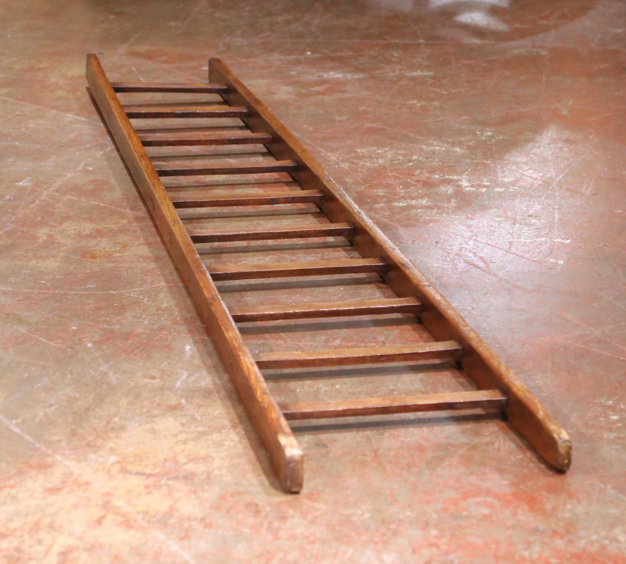Country 19th Century French Pine Library Ladder with 10 Steps For Sale