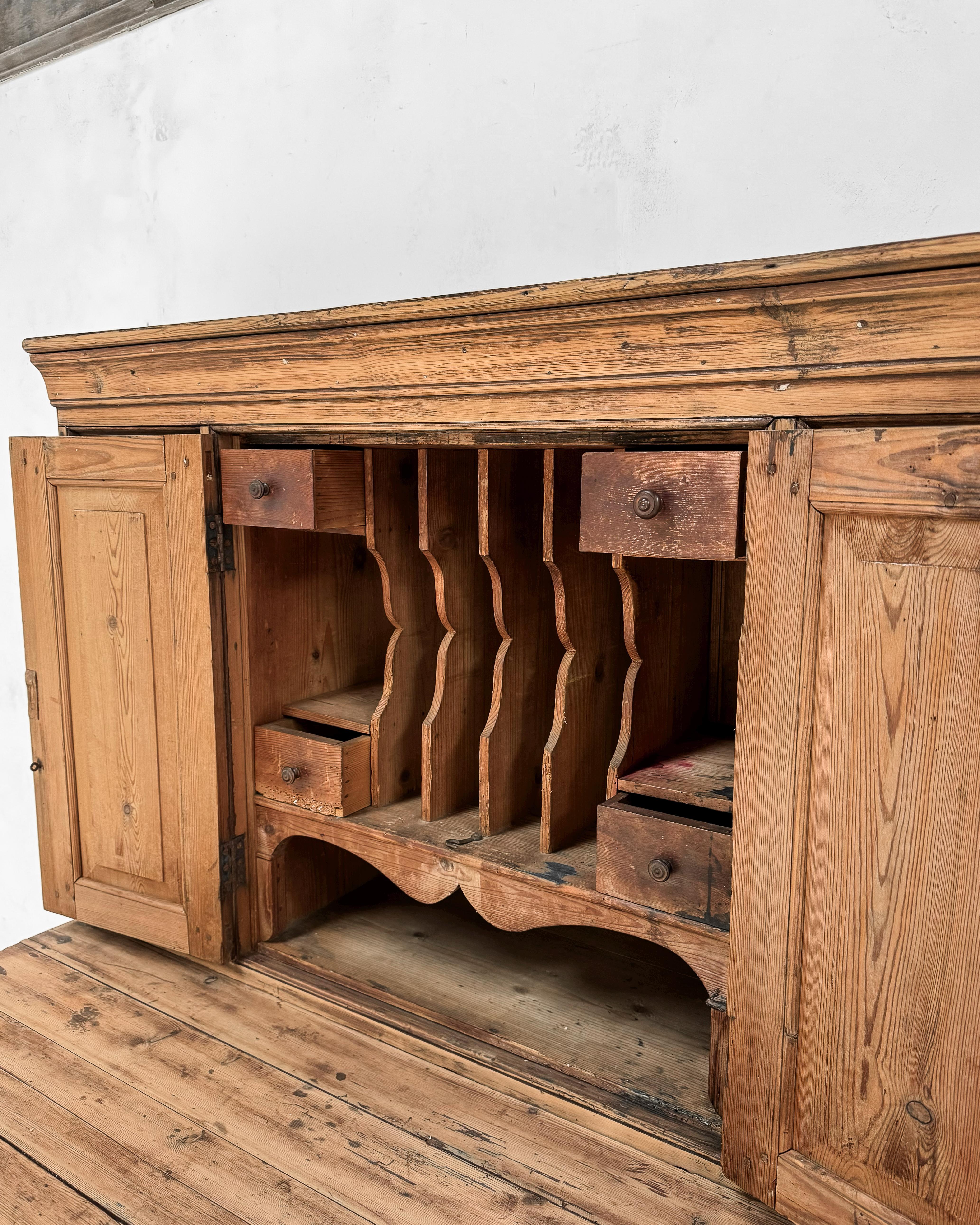 19th Century French Pine Writing Desk with Hutch 10