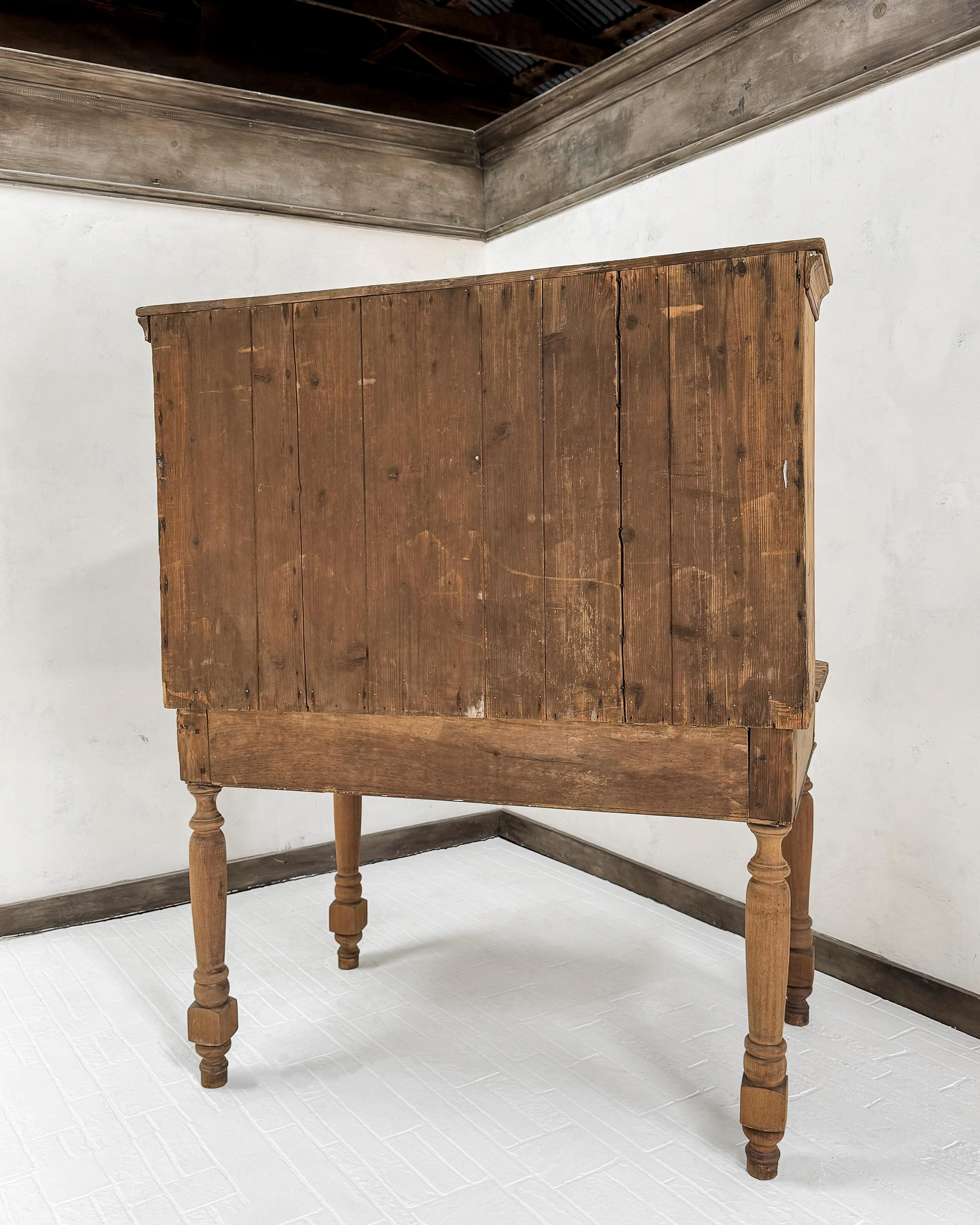 19th Century French Pine Writing Desk with Hutch 15