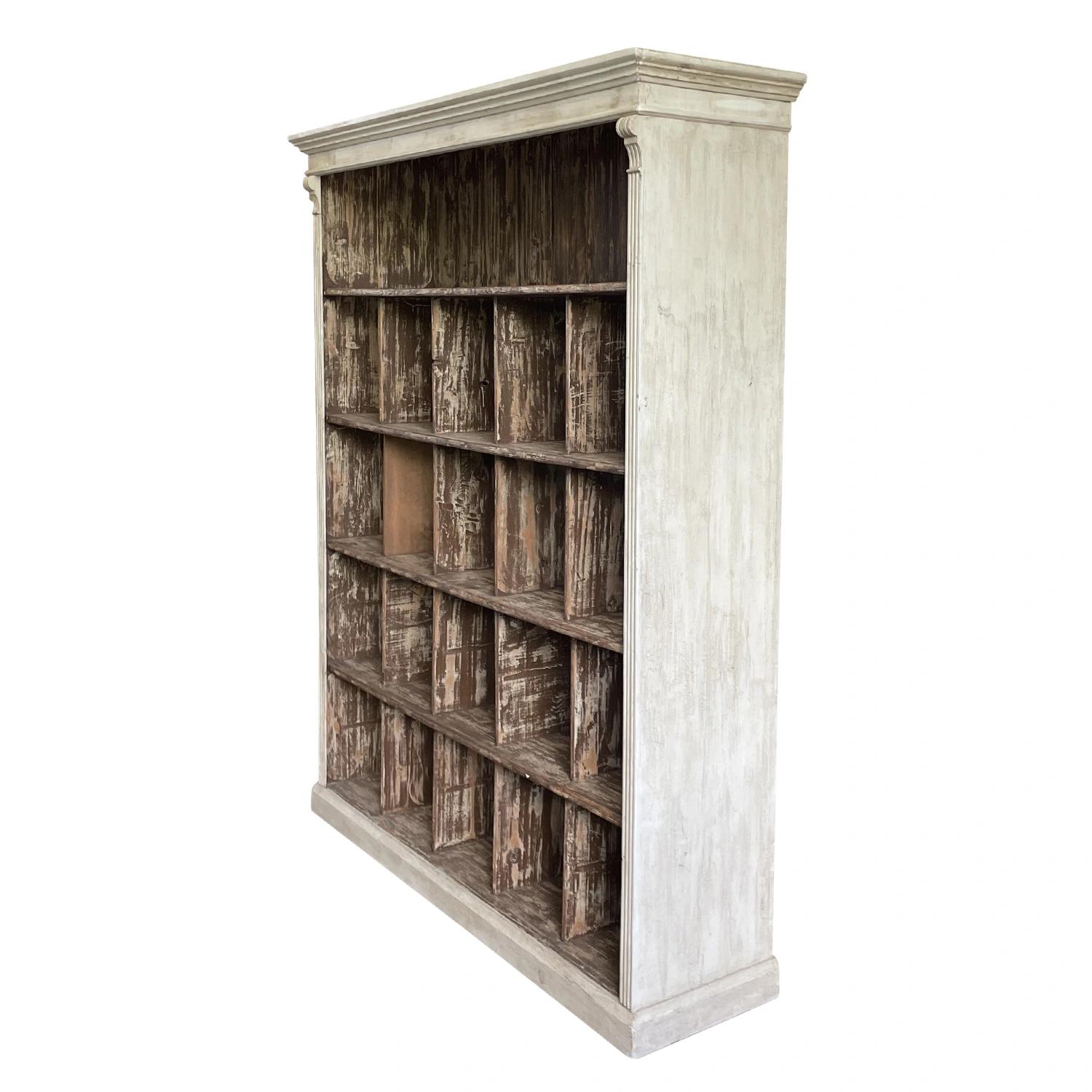 Empire Etagère à livres en pin du 19ème siècle - Antique Cupboard en vente