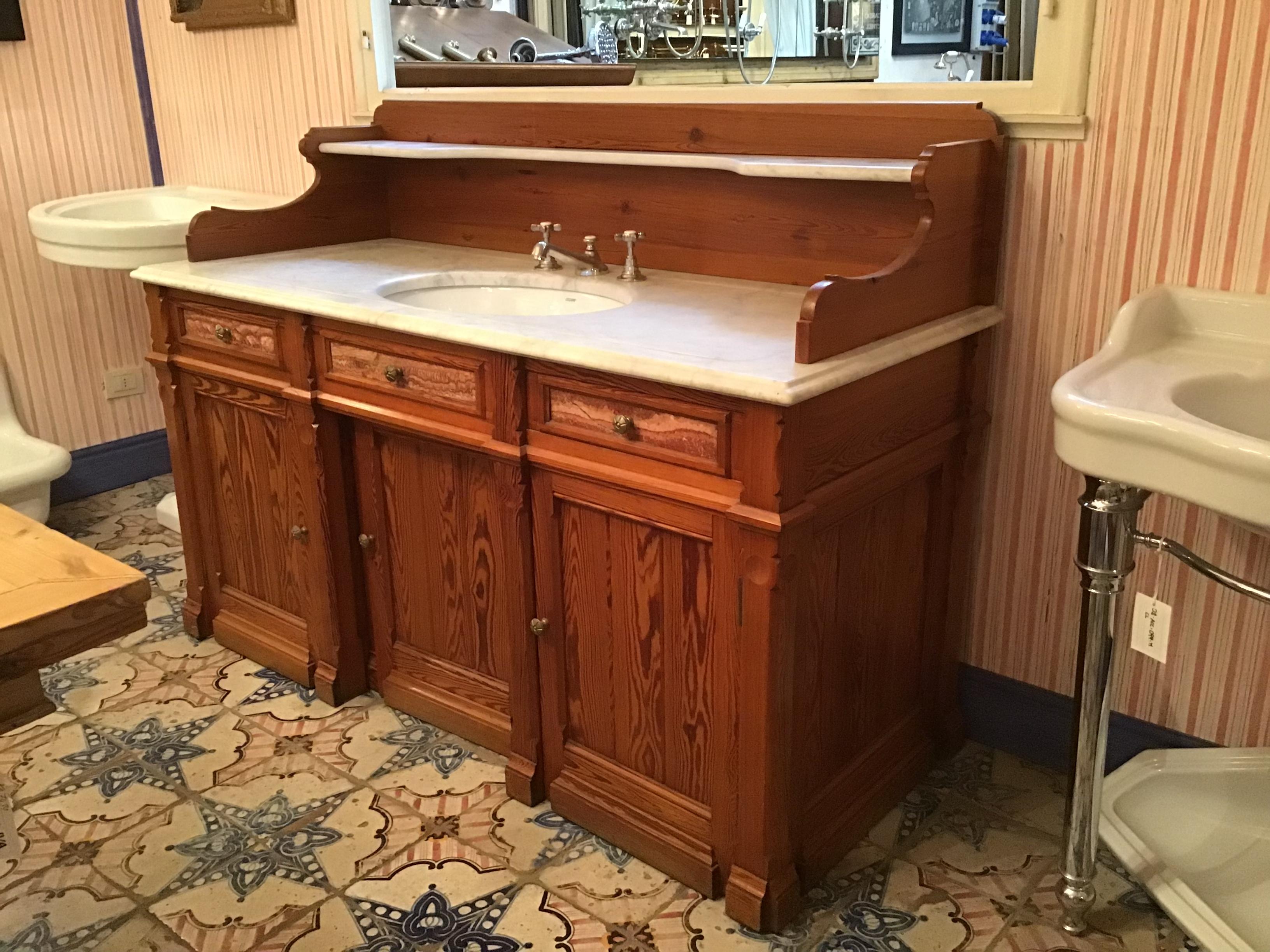 19th century French pitch pine cupboard sink with pink Persian marble inserts and Carrara marble top, 1890s.