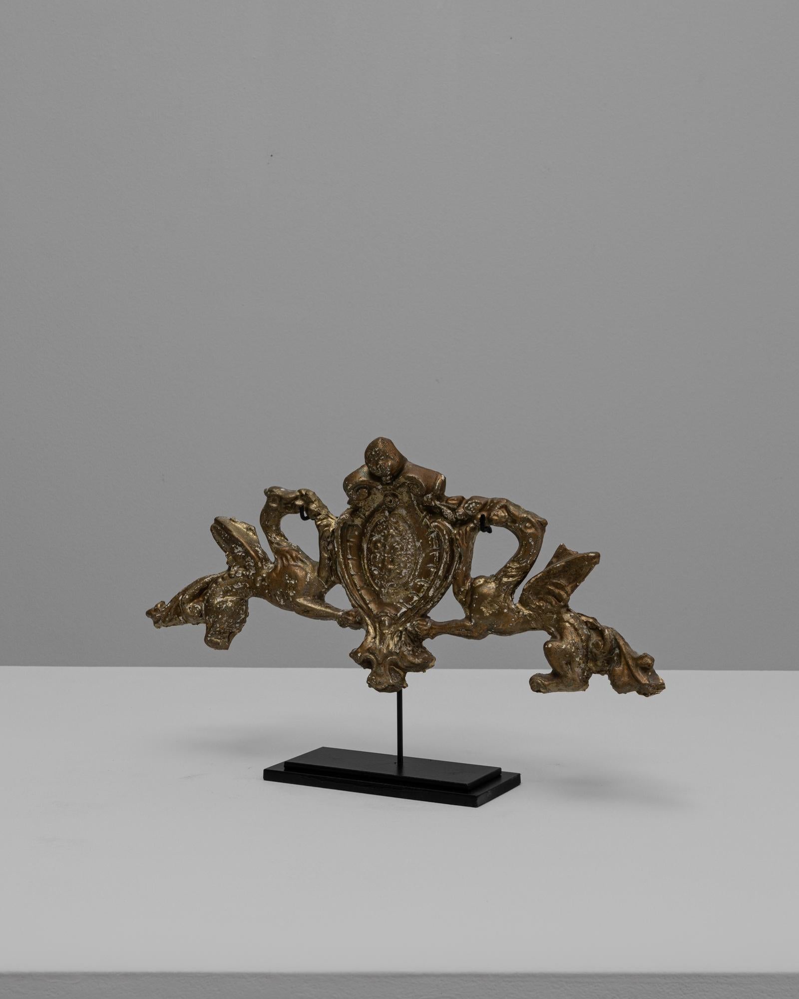 Elemento architettonico in gesso francese del XIX secolo su base metallica in vendita 1