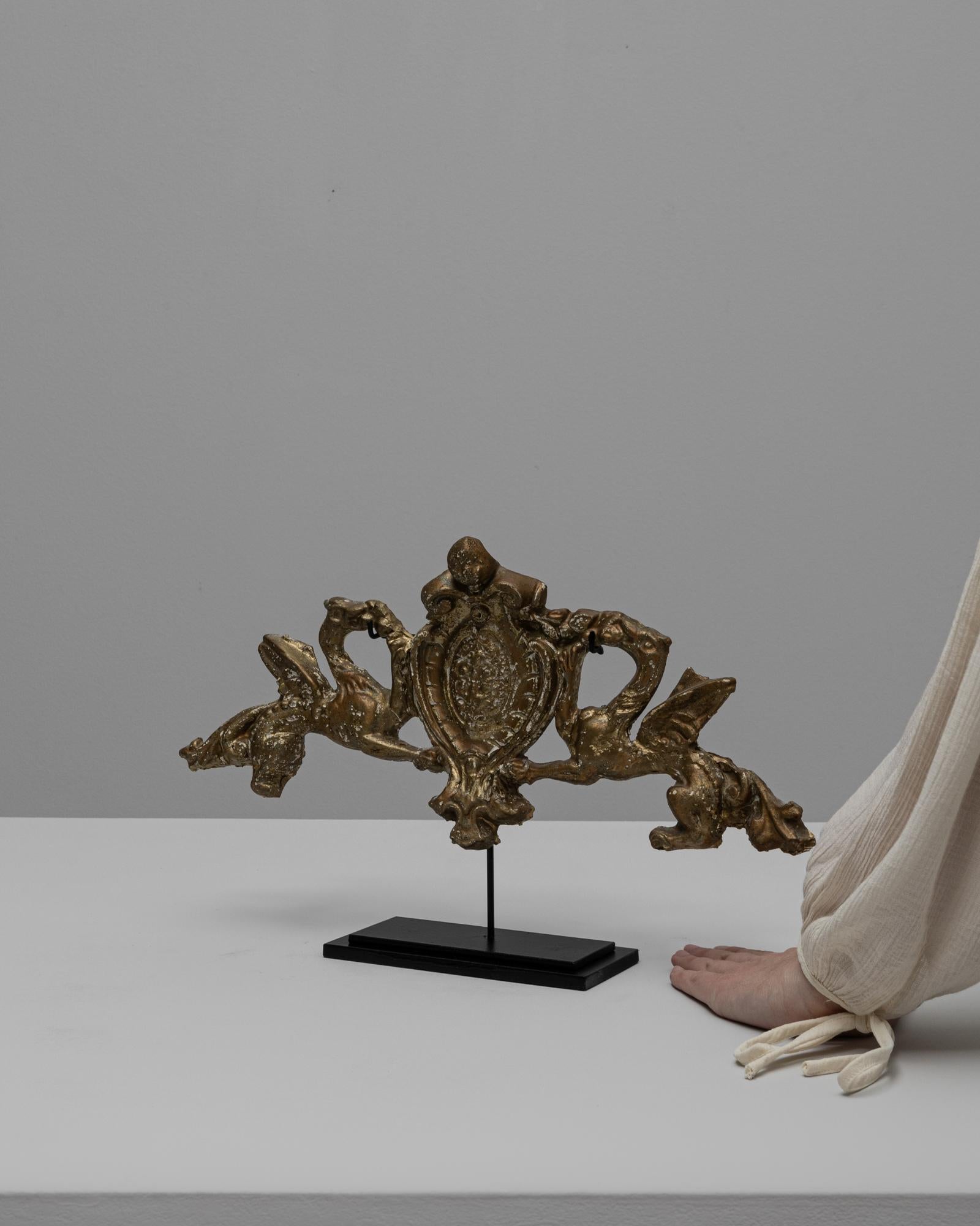 Elemento architettonico in gesso francese del XIX secolo su base metallica in vendita 2