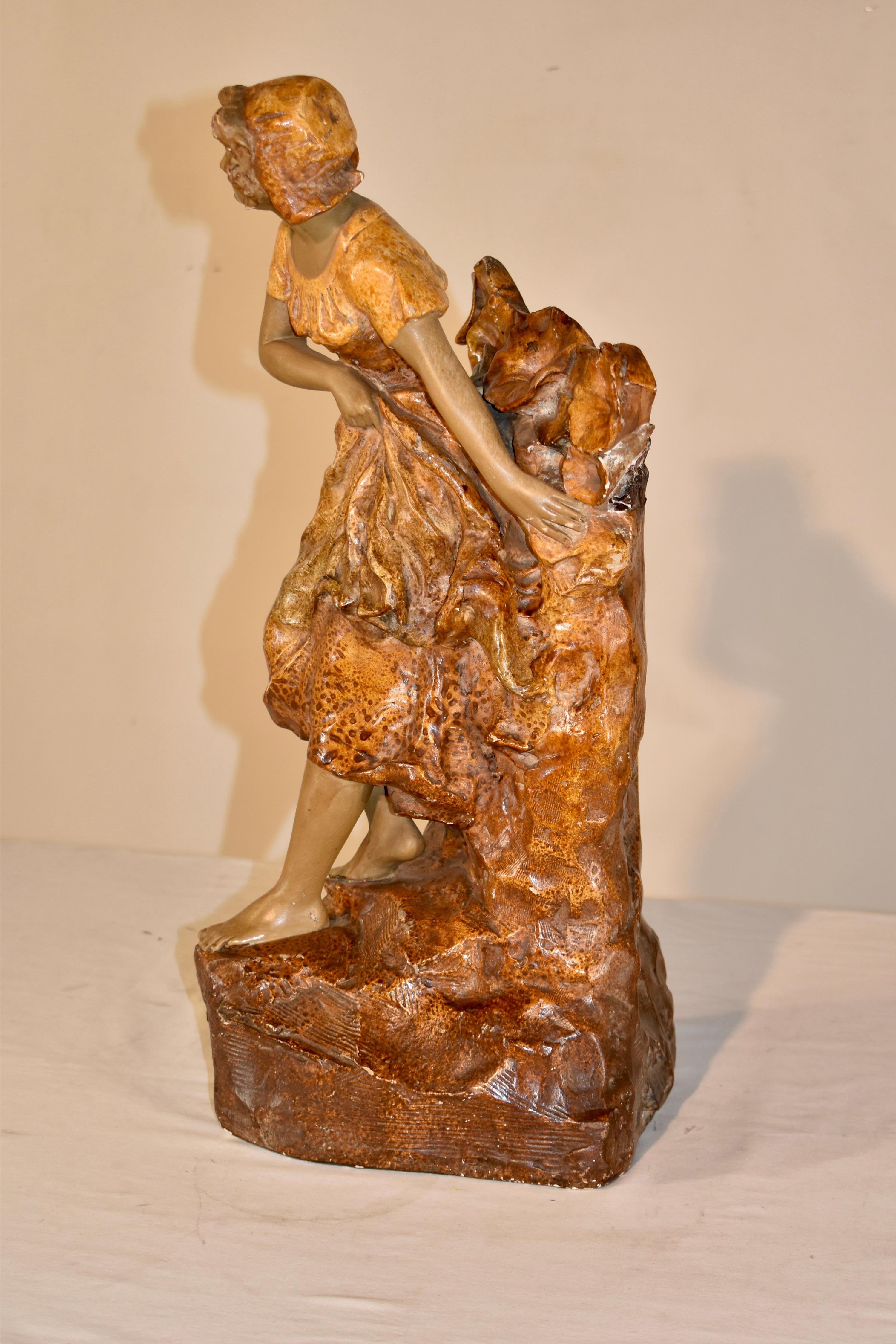 Figura di donna in gesso francese del XIX secolo in vendita 4