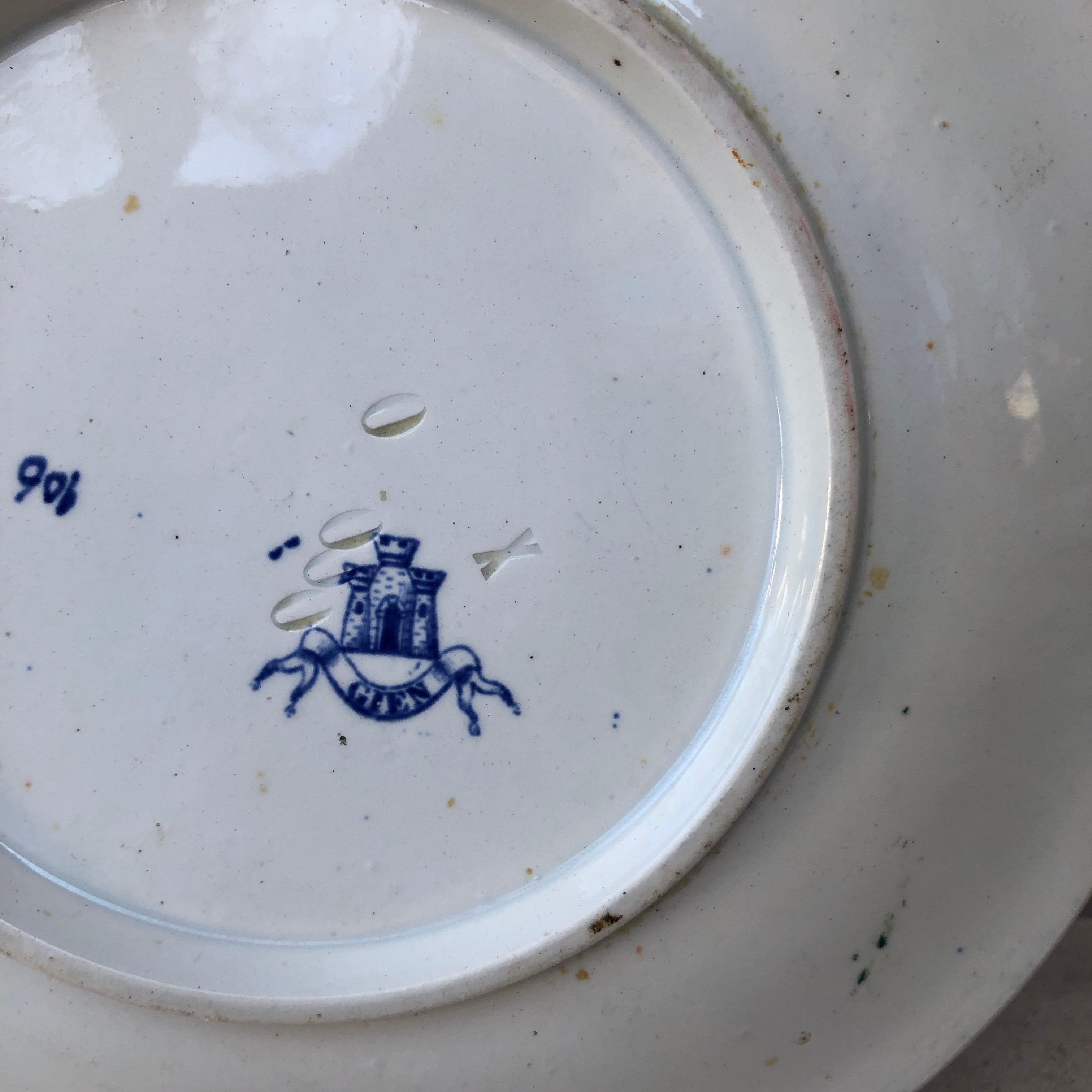 19th Century French Plate Gien In Good Condition For Sale In Austin, TX