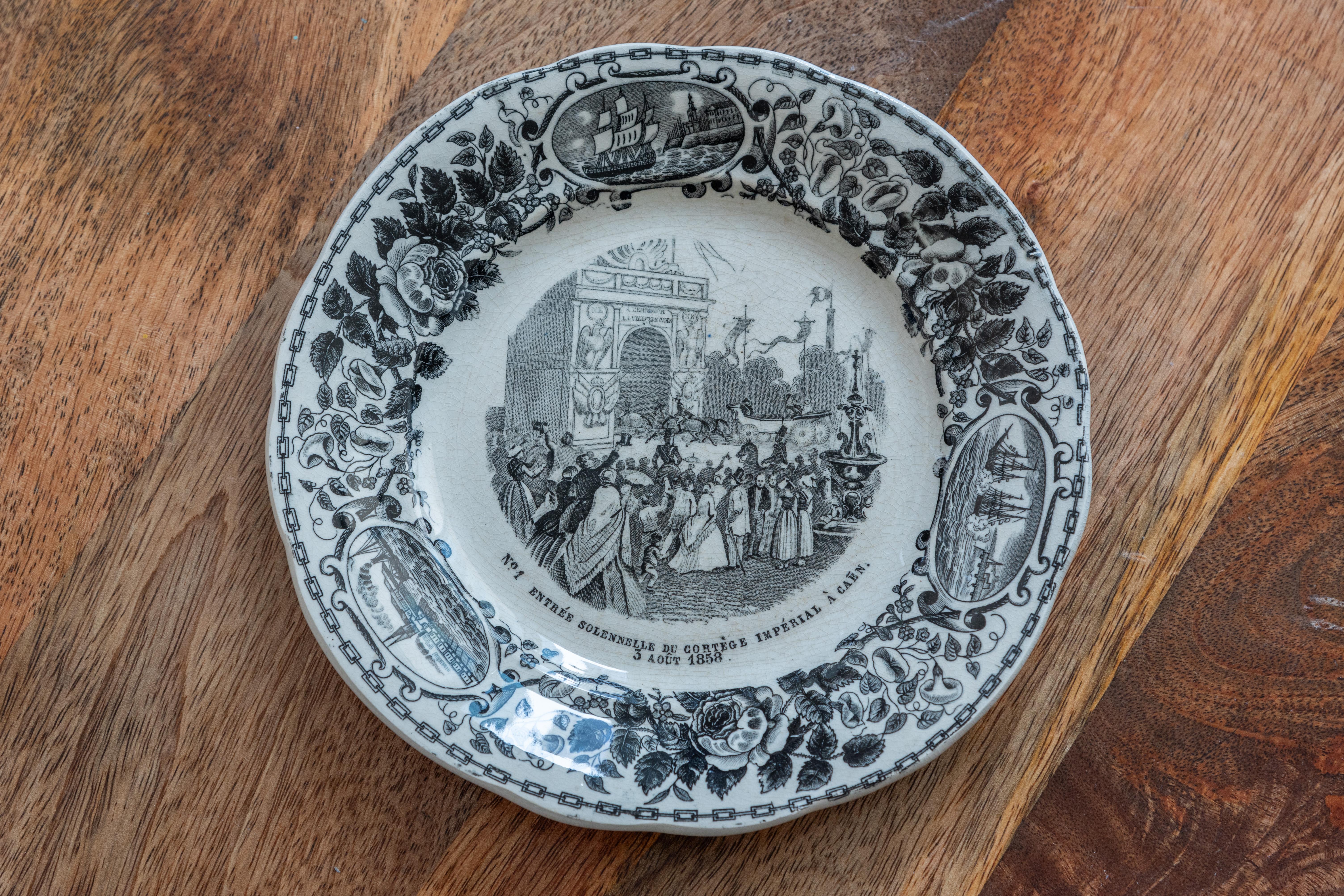 19th Century French Plates by Creil et Montereau 4