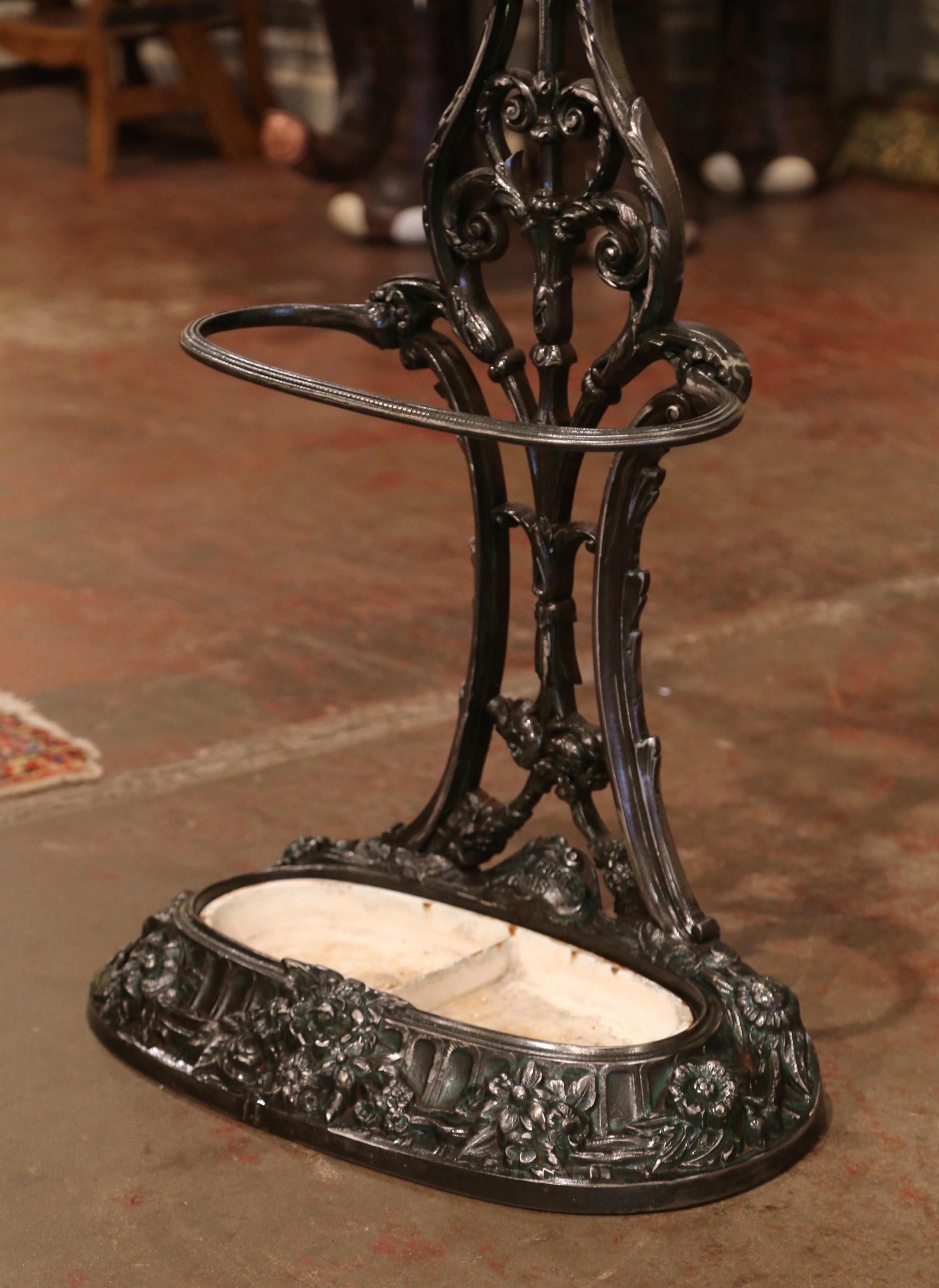 19th Century French Polished Cast Iron Hall Stand Signed Allez Freres, Paris 1