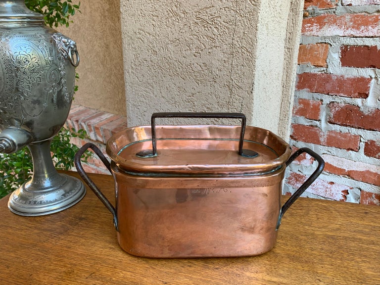 19th Century French Polished Copper and Iron Pot Pan Cooking Dish Lid For Sale 6