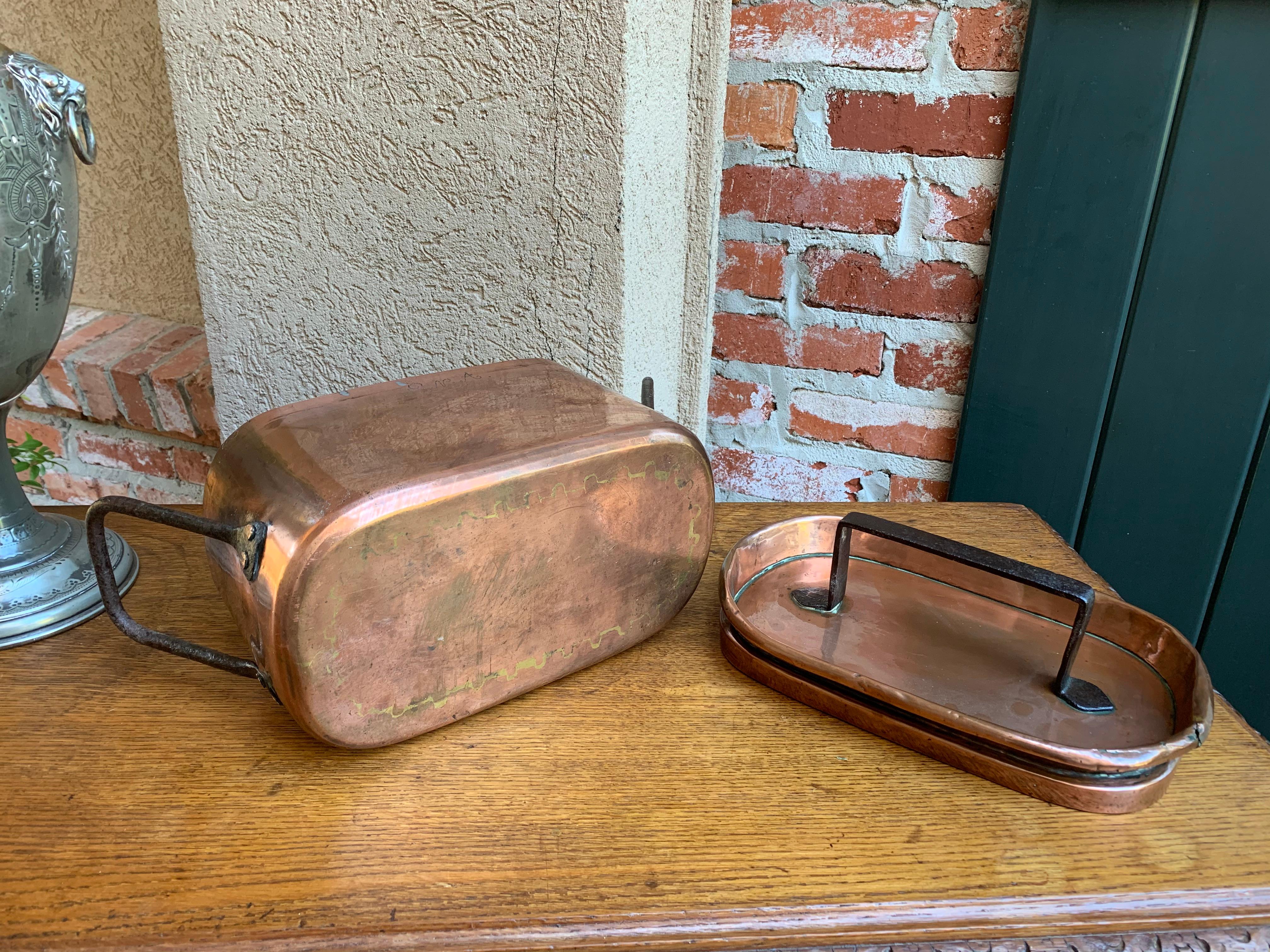 19th Century French Polished Copper and Iron Pot Pan Cooking Dish Lid 7