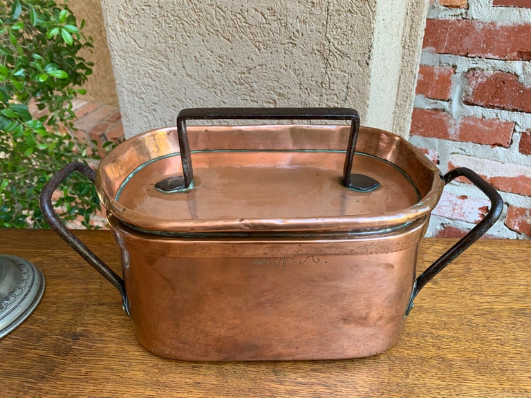 19th Century French Polished Copper and Iron Pot Pan Cooking Dish Lid For Sale 11