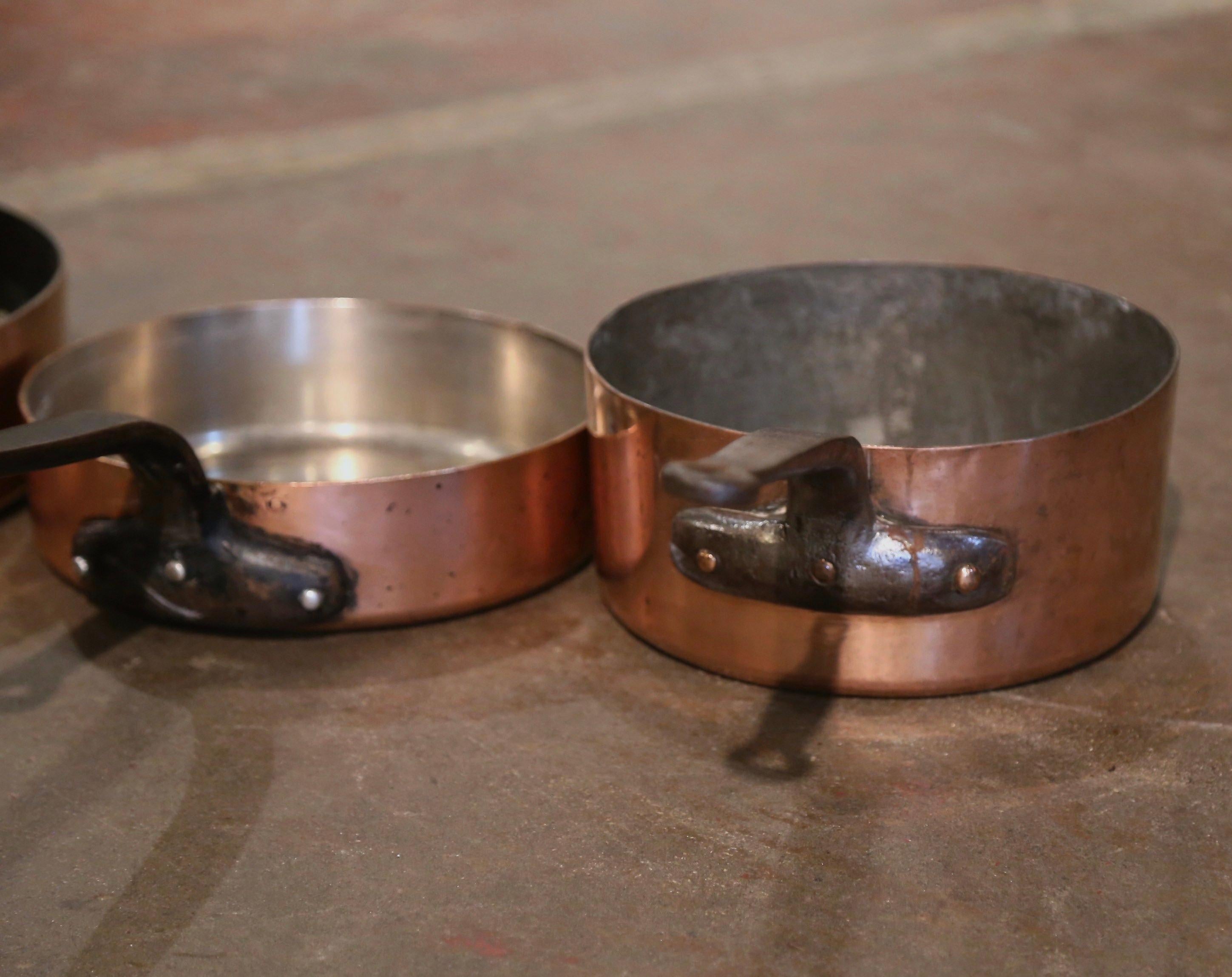 19th Century French Polished Copper and Wrought Iron Cooking Pans, Set of 3 For Sale 7
