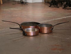 19th Century French Polished Copper and Wrought Iron Cooking Pans, Set of 3