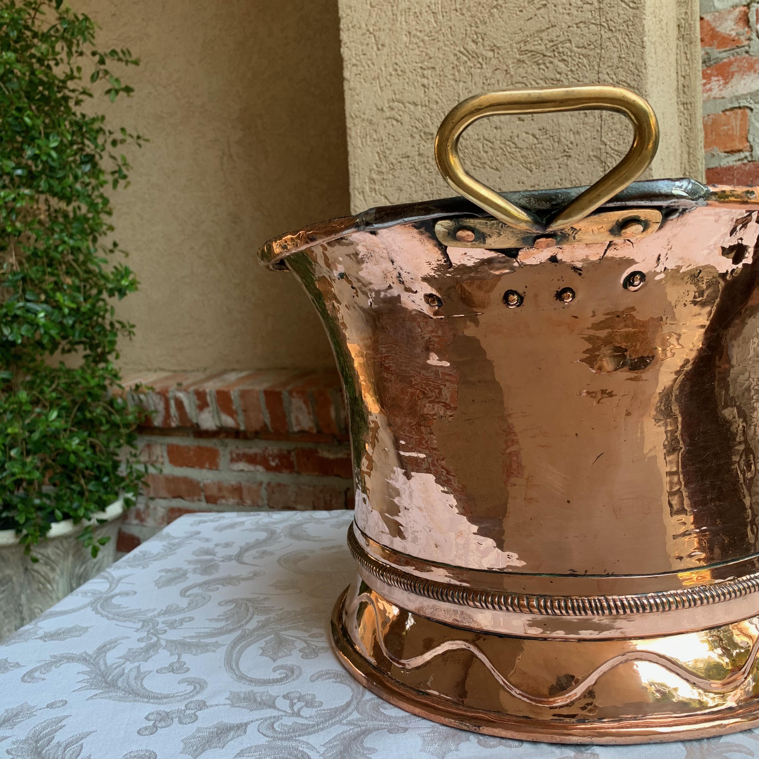 19th Century French Polished Hammered Copper Planter Jardinière Cachepot Round 4