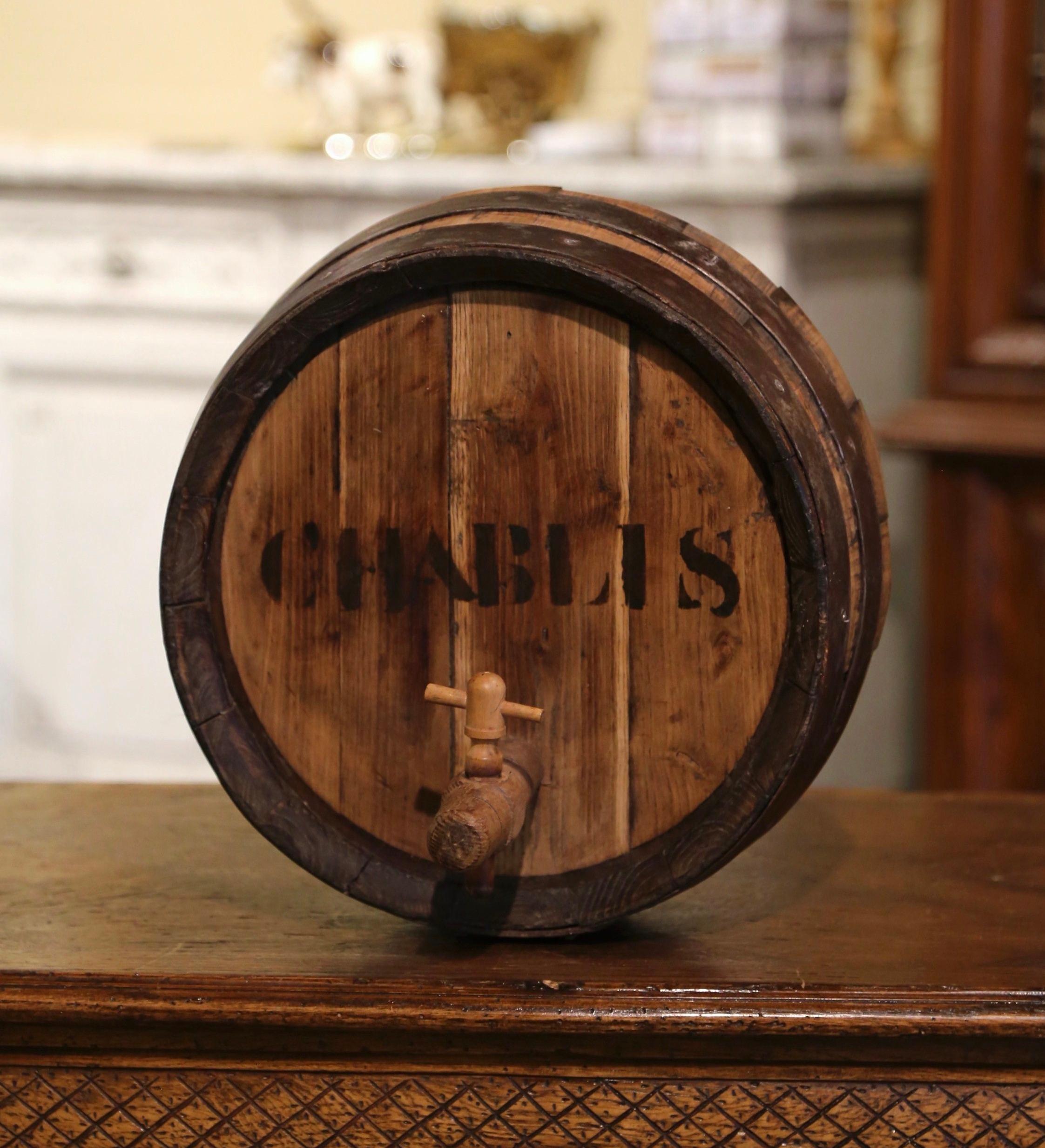 19th Century French Polished Iron and Oak Decorative Wine Barrel Top In Excellent Condition For Sale In Dallas, TX