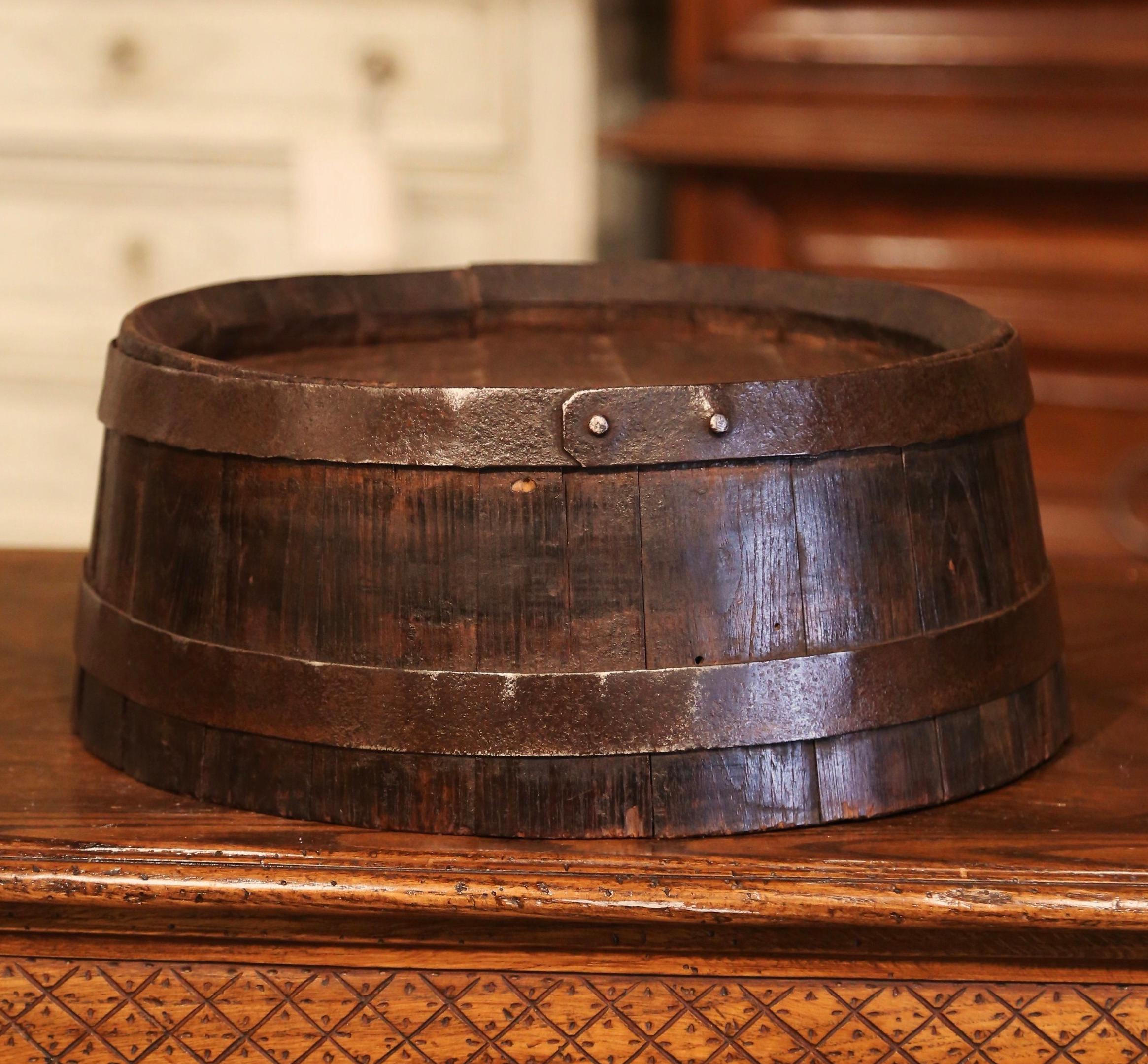 19th Century French Polished Iron and Oak Decorative Wine Barrel Top For Sale 3