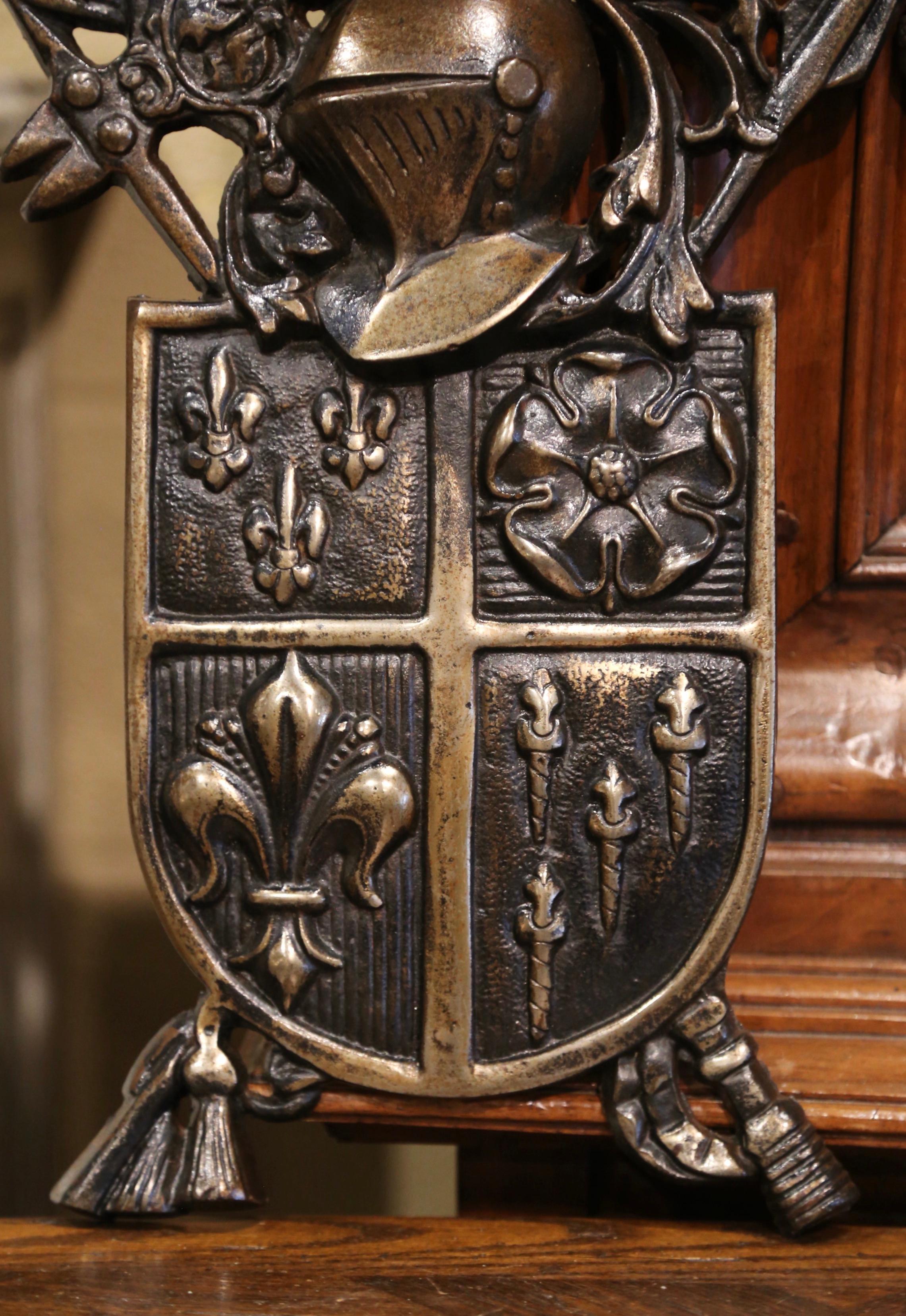 19th Century French Polished Iron Armorial Wall Plaque with Fleur-de-Lys Motifs In Excellent Condition In Dallas, TX