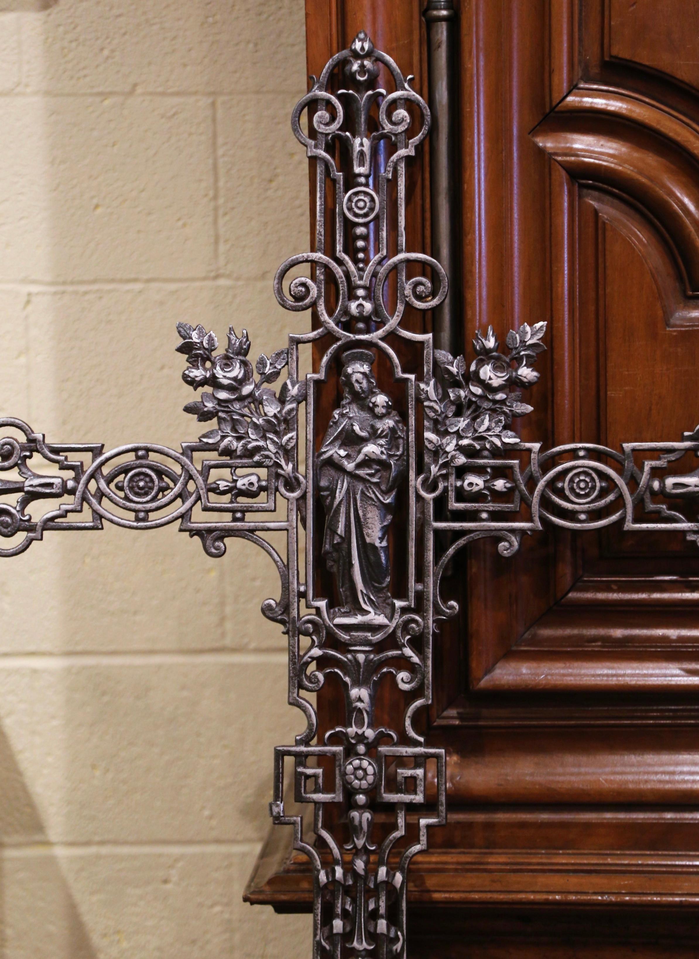 19th Century French Polished Iron Garden Cross with Virgin Mary and Baby Jesus In Excellent Condition In Dallas, TX