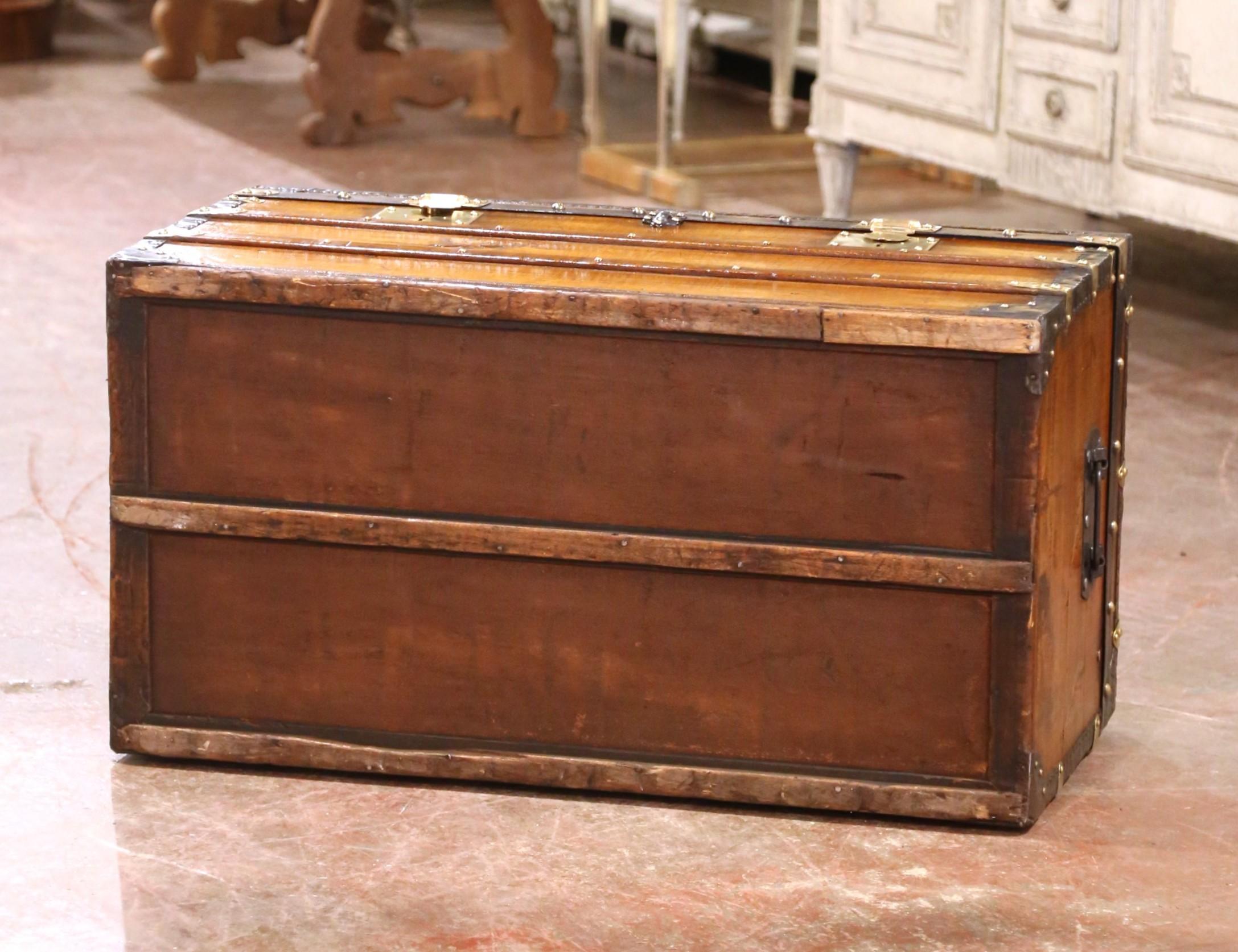 19th Century French Poplar, Leather and Metal Travel Trunk by J. Penet, Paris en venta 4