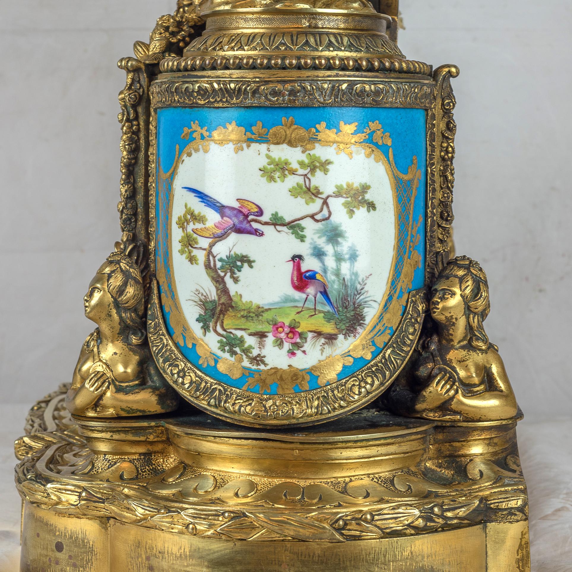 19th Century French Porcelain and Gilt Bronze Figural Mantel Clock For Sale 5