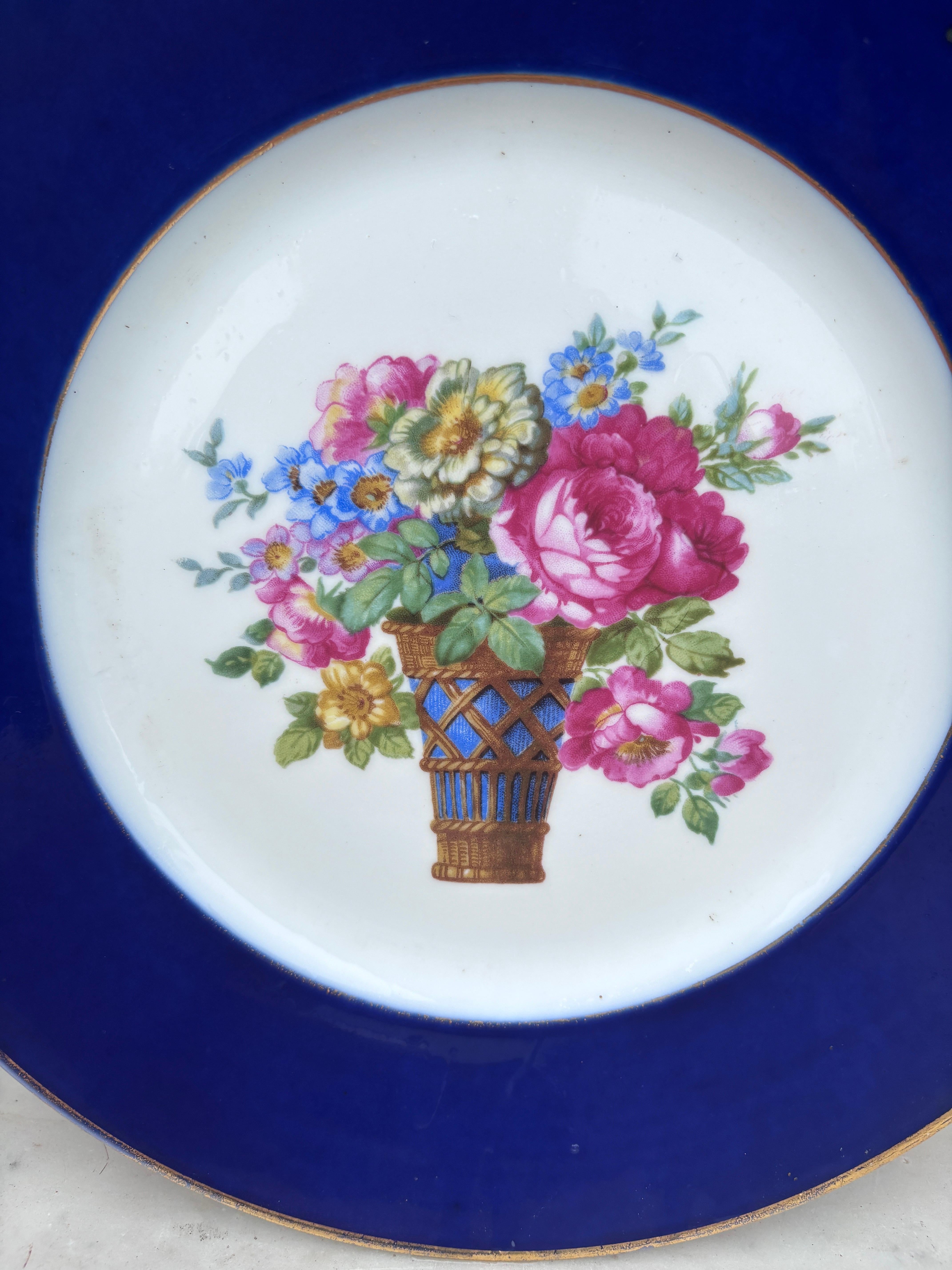 Luigi Filippo Piatto a mazzo di fiori in porcellana francese del XIX secolo in vendita
