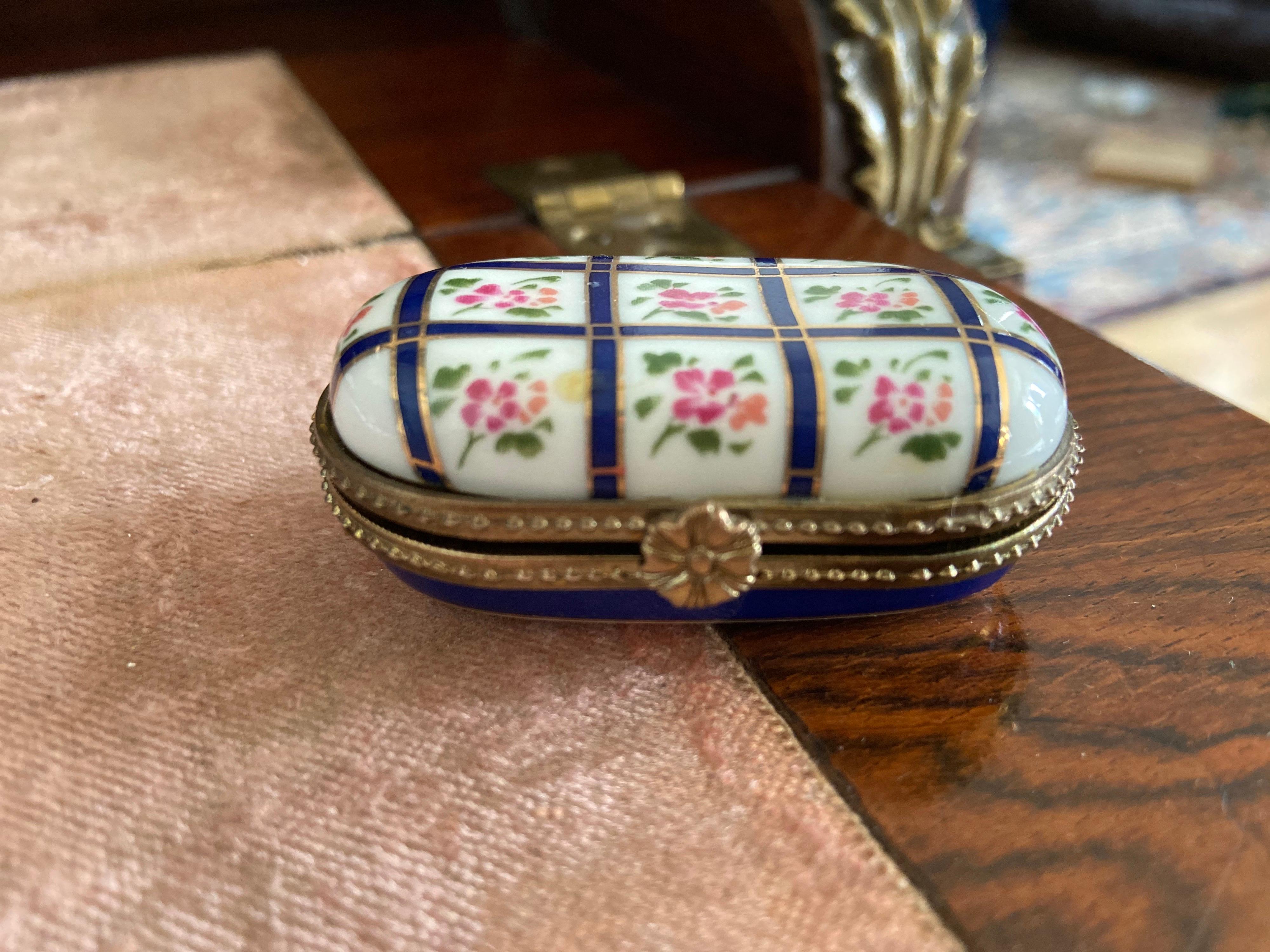 Hand-Painted 19th Century French Porcelain Hand Painted Jewellery Box by Porcelain Art