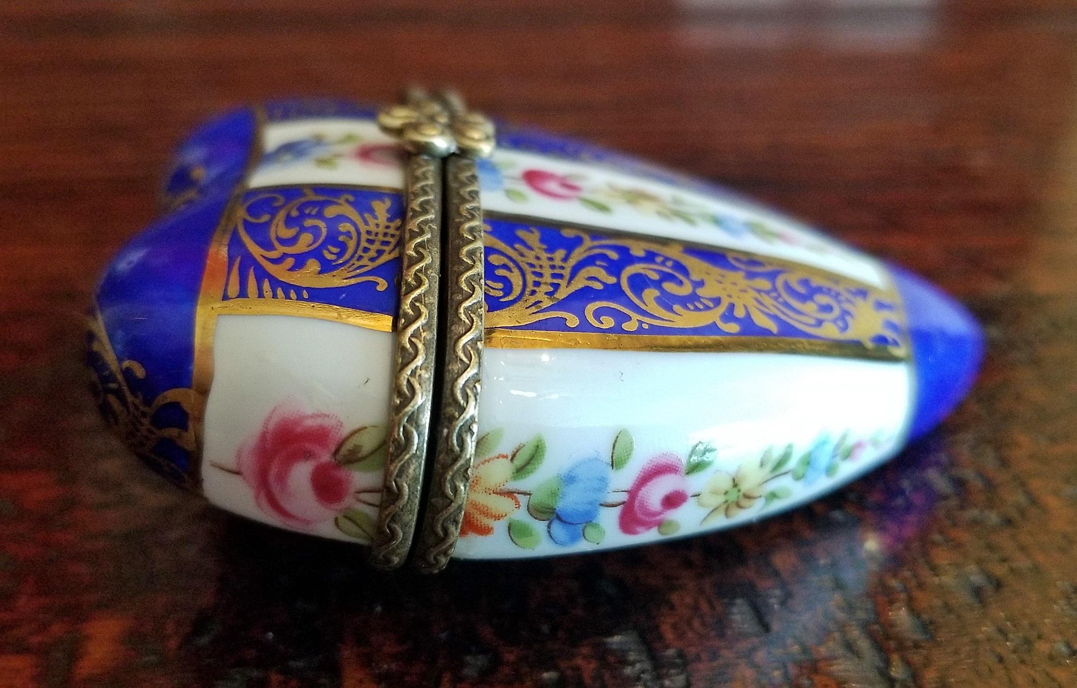 19th Century French Porcelain Limoges Heart Shaped Box 6