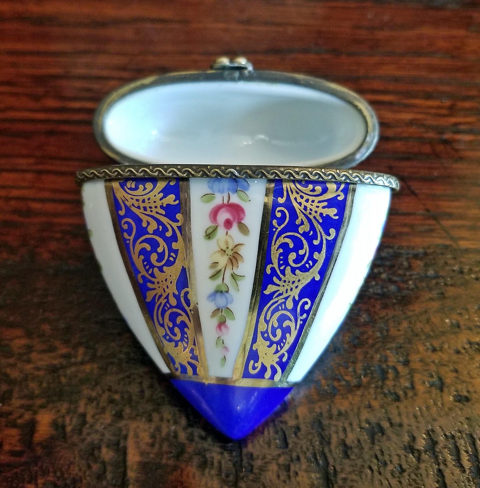Cast 19th Century French Porcelain Limoges Heart Shaped Box