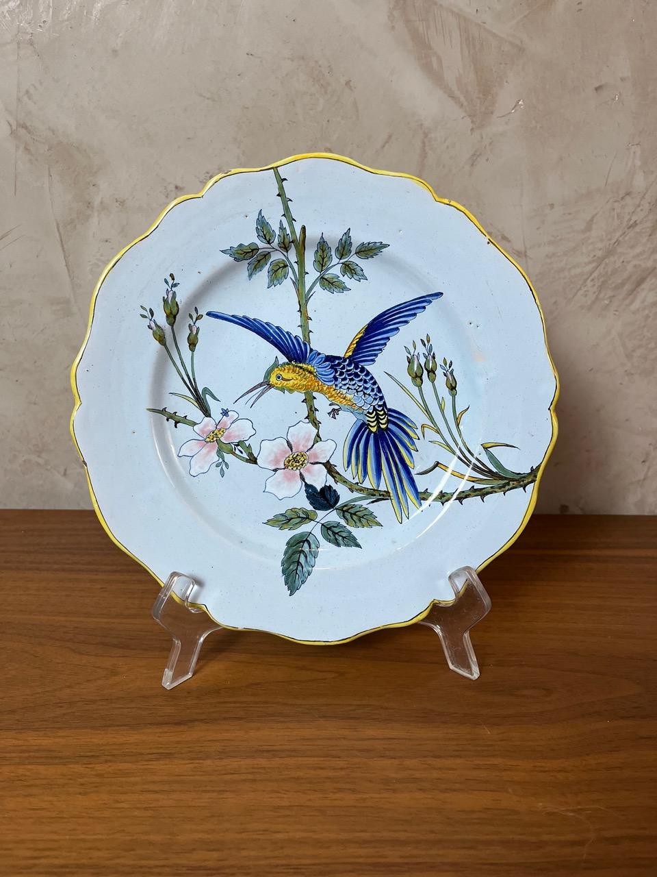 19th century French Porquier-Beau Earthenware Plate, 1880s In Good Condition For Sale In LEGNY, FR