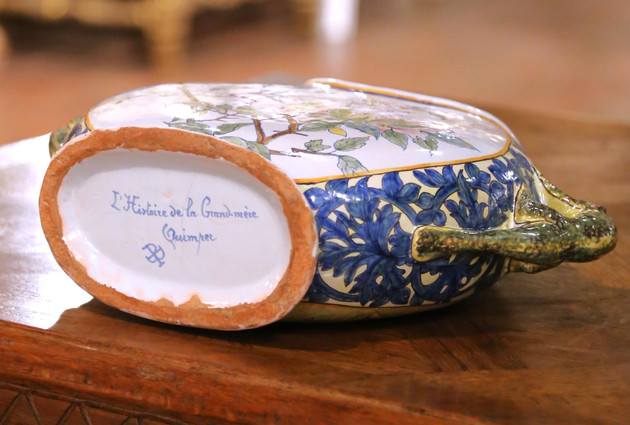 Vase en forme de lune en faïence Porquier-Beau Quimper du 19e siècle en vente 3