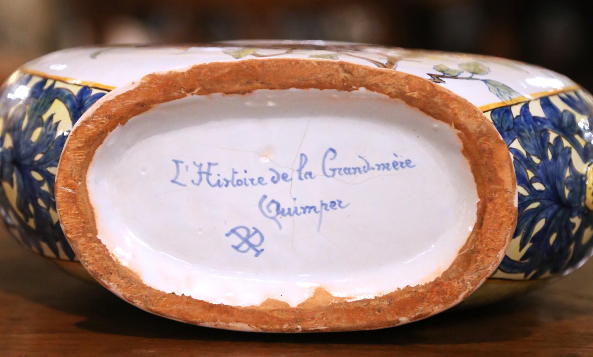 Vase en forme de lune en faïence Porquier-Beau Quimper du 19e siècle en vente 4