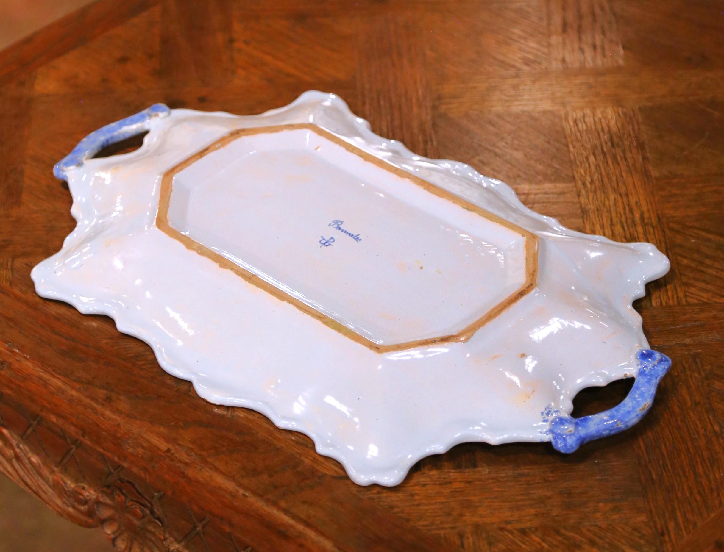 Plateau en faïence Porquier-Beau Quimper du 19ème siècle avec poignées en vente 3