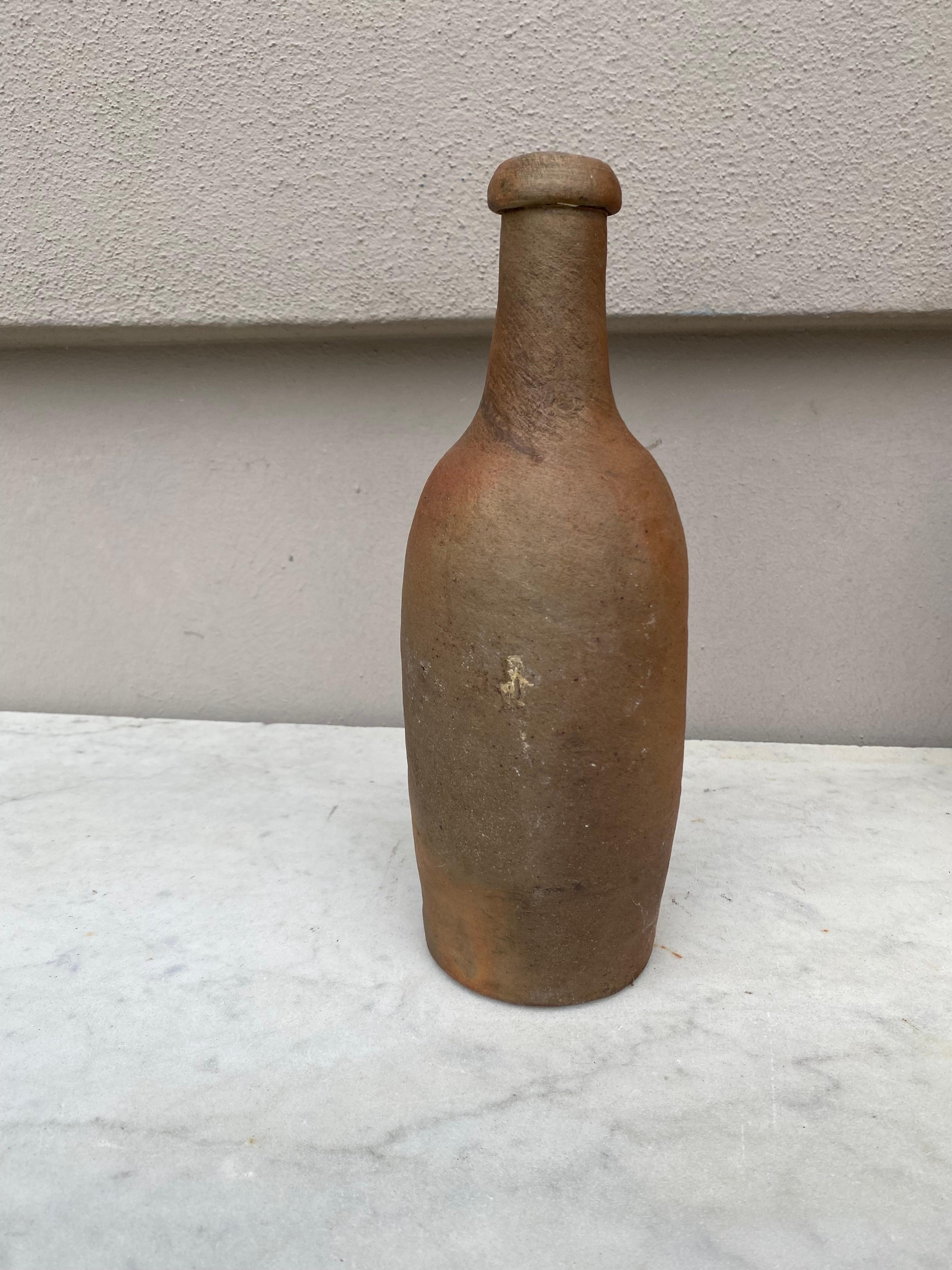 Franzsische Zigarettenflasche aus Keramik aus der Normandie, 19. Jahrhundert (Land) im Angebot