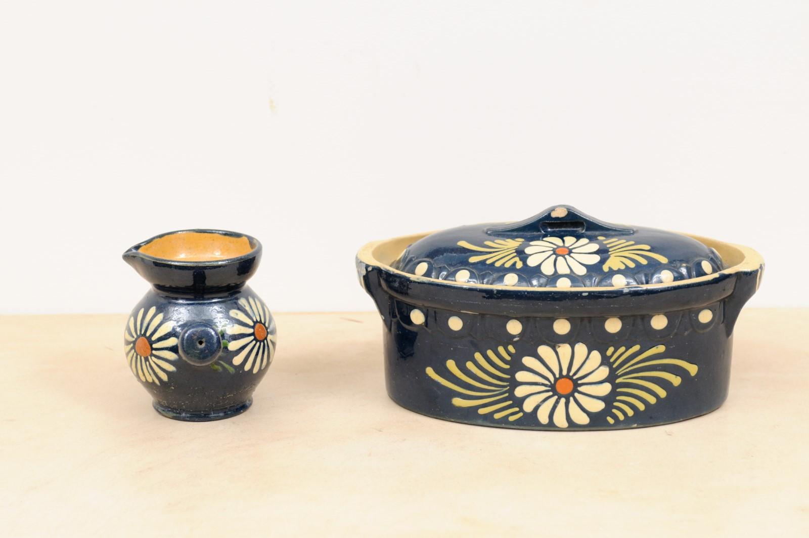 19th Century French Pottery Serving Pieces with Blue Glaze and White Daisies For Sale 6
