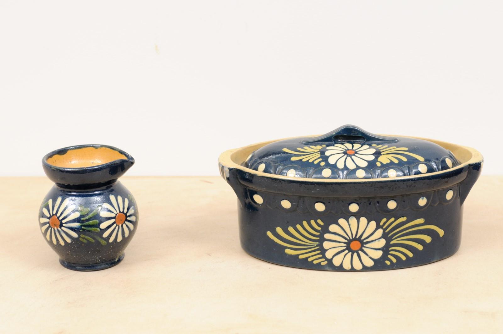 19th Century French Pottery Serving Pieces with Blue Glaze and White Daisies For Sale 4