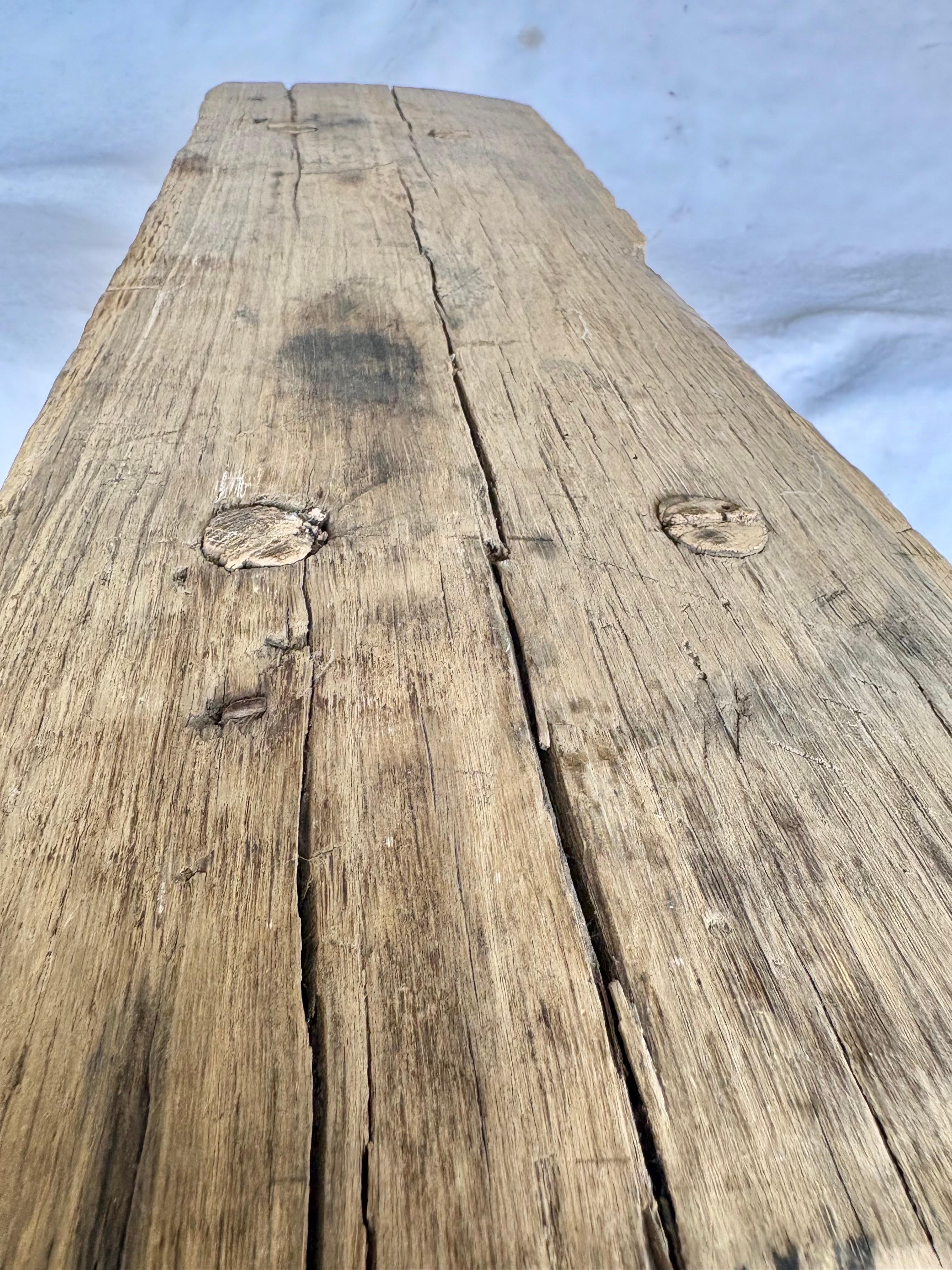 Banc en bois primitif français du 19e siècle Bon état - En vente à Burton, TX