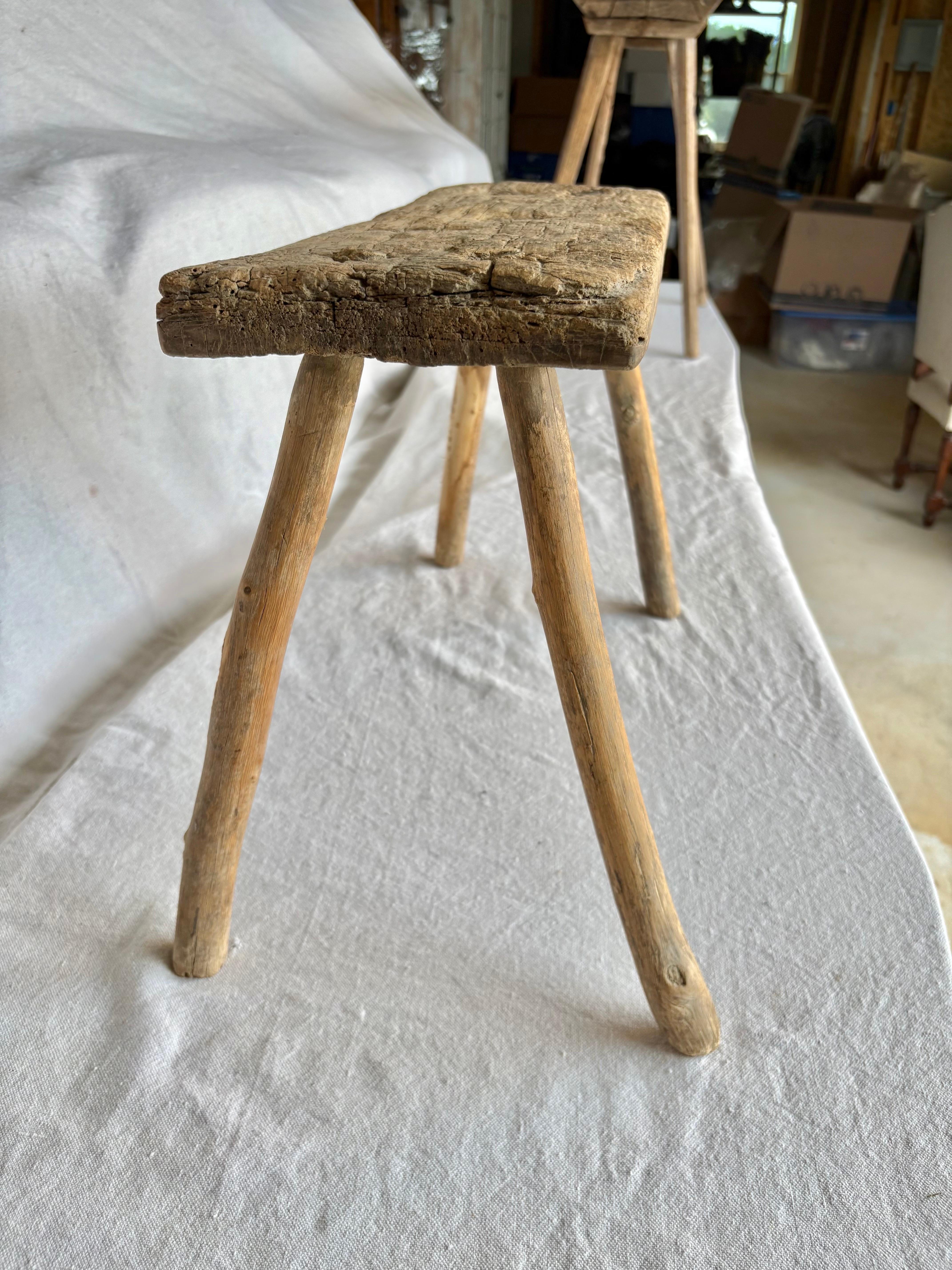 19. Jahrhundert Französisch Primitive Wood Bench (Holz) im Angebot