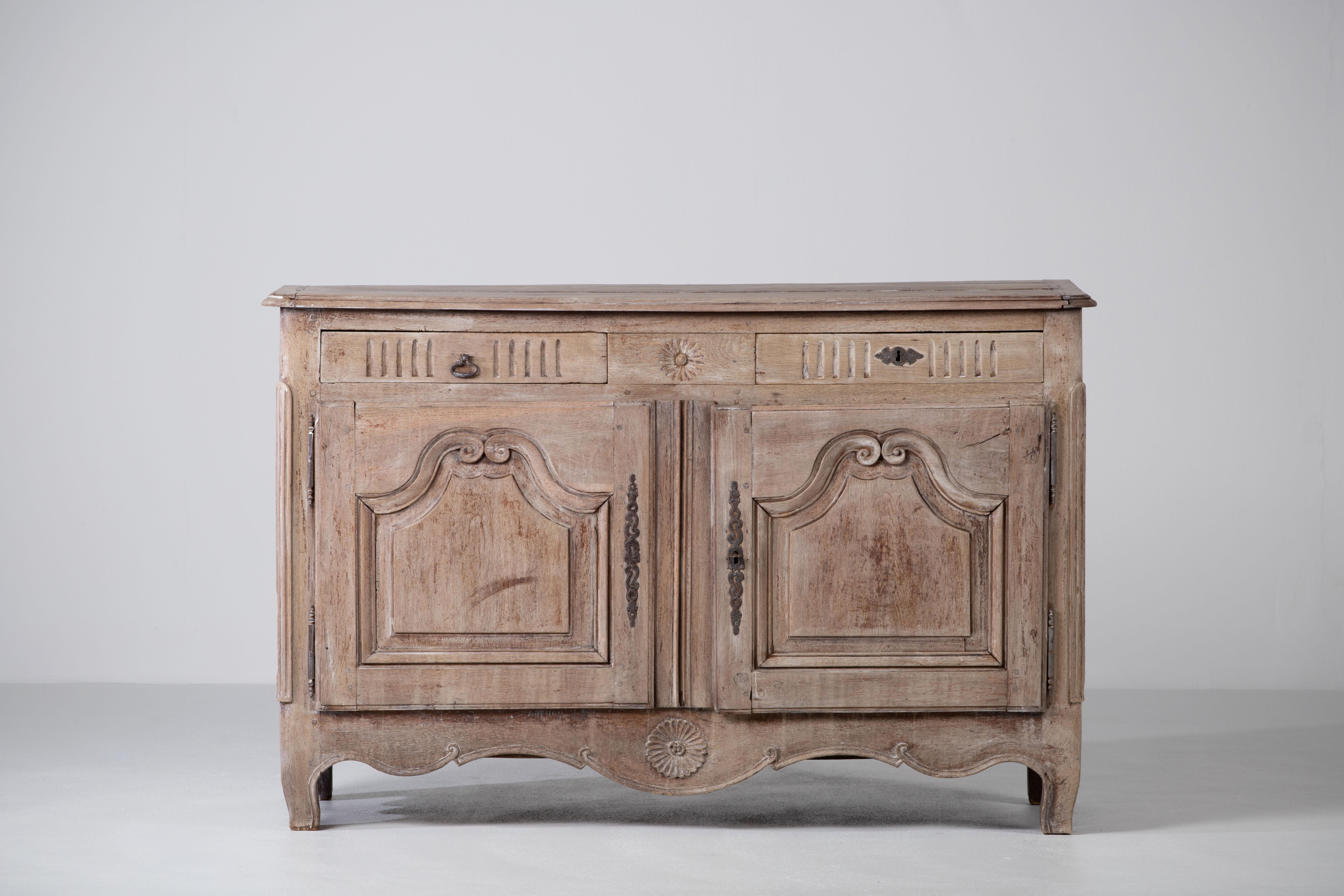 19th Century French Provencal Bleached Oak Buffet Cabinet For Sale 2