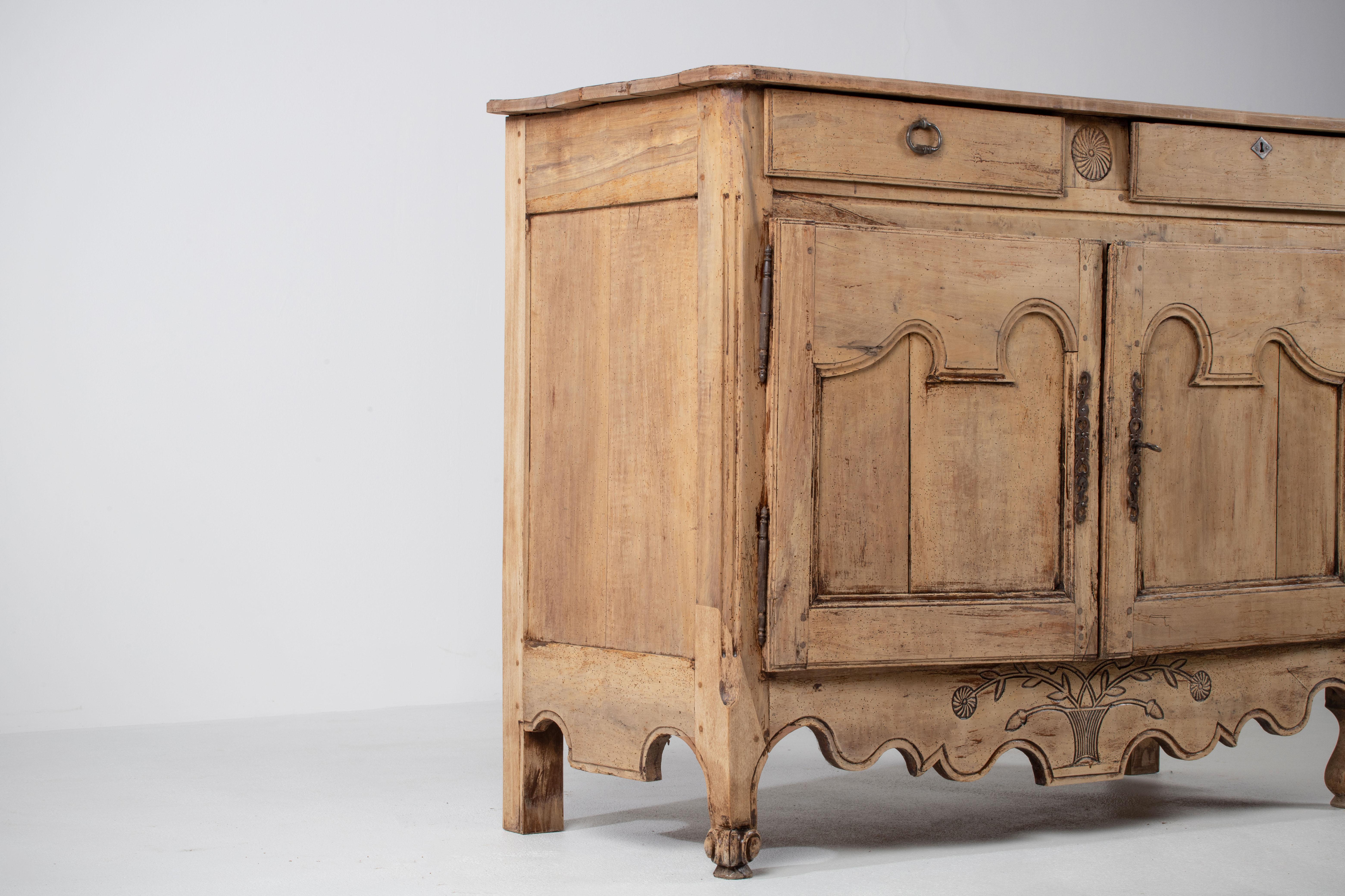 19th Century French Provencal Bleached Oak Buffet Cabinet For Sale 2