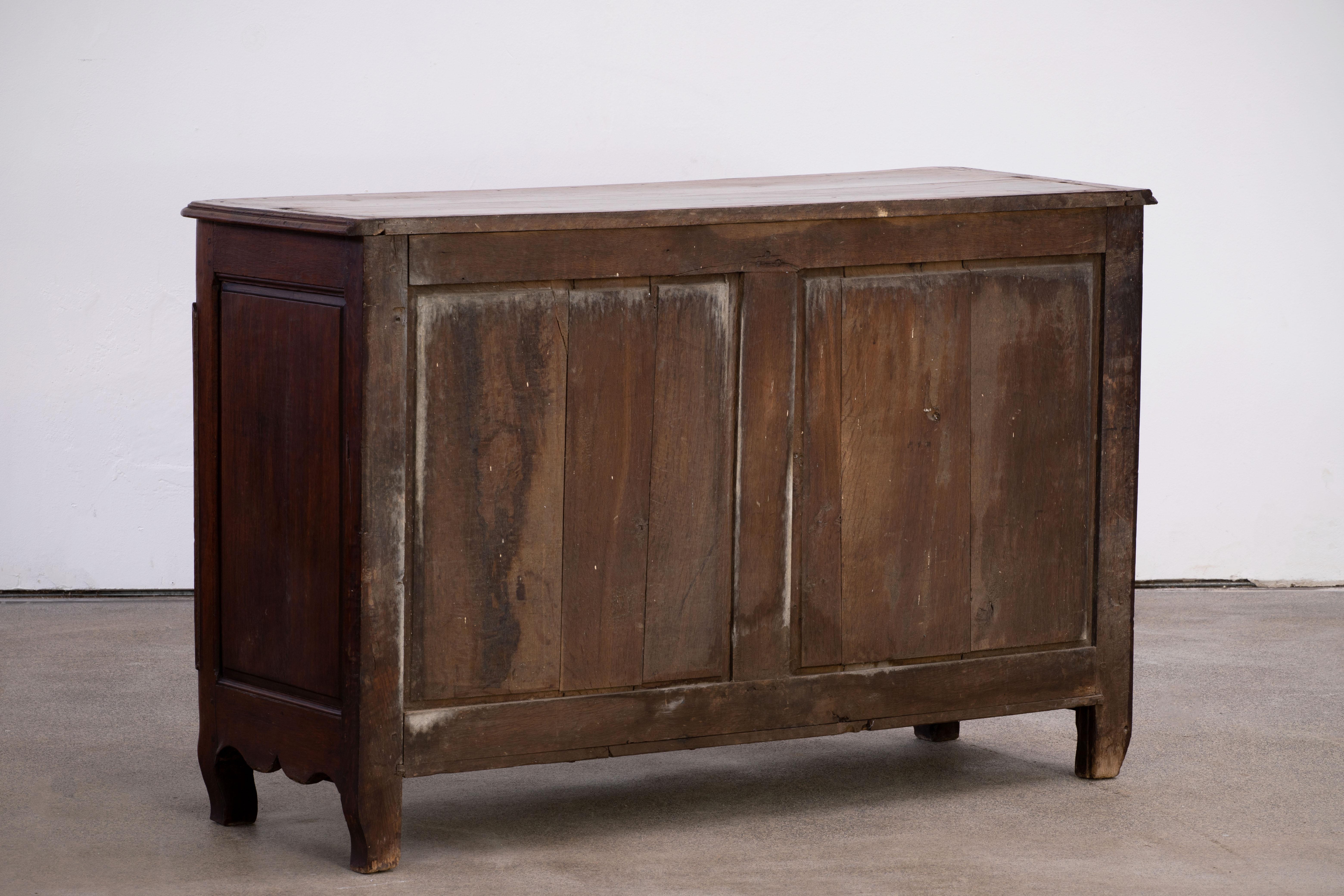19th Century French Provencal Oak Buffet Cabinet For Sale 13