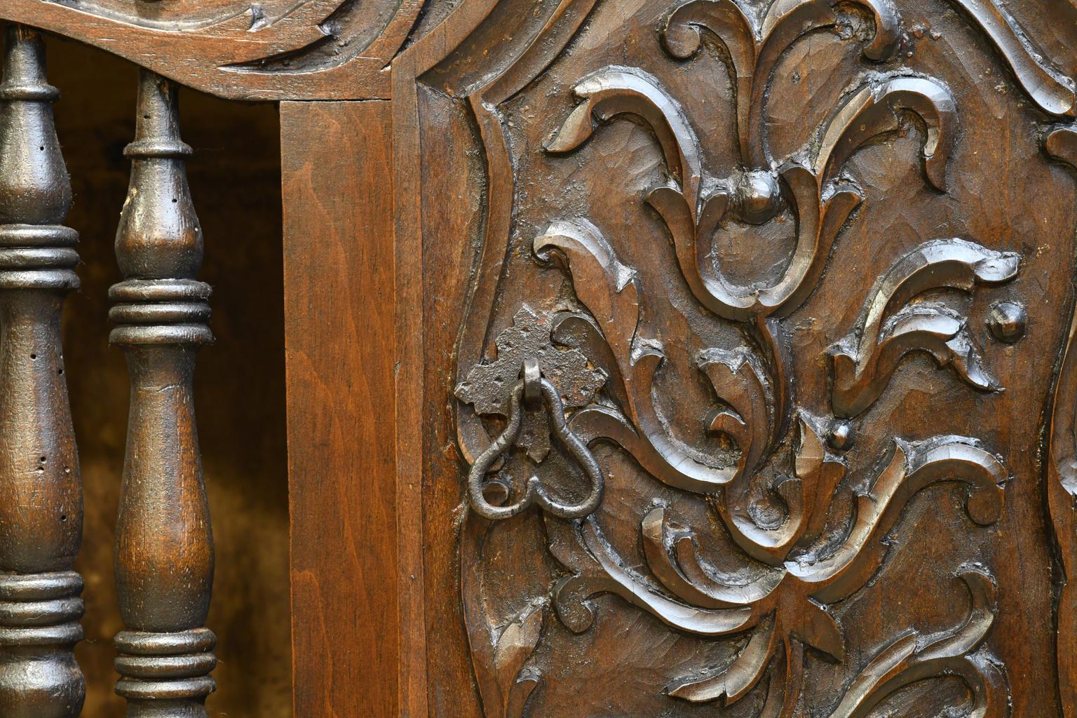 19th Century French Provencal Panetière Bread Cupboard in Carved Chestnut For Sale 3