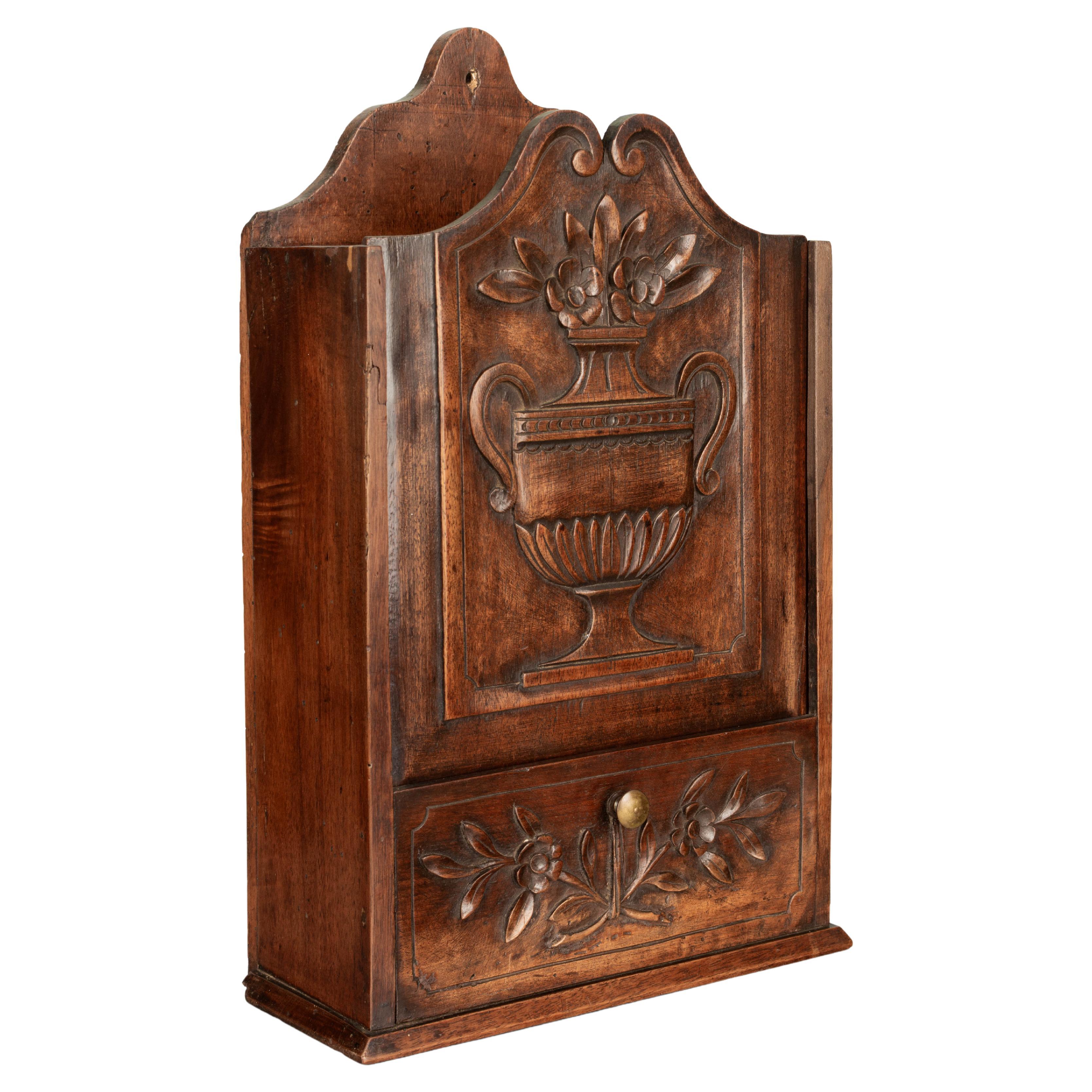 19. Jahrhundert Französisch provenzalischen Nussbaum Fariniere Box