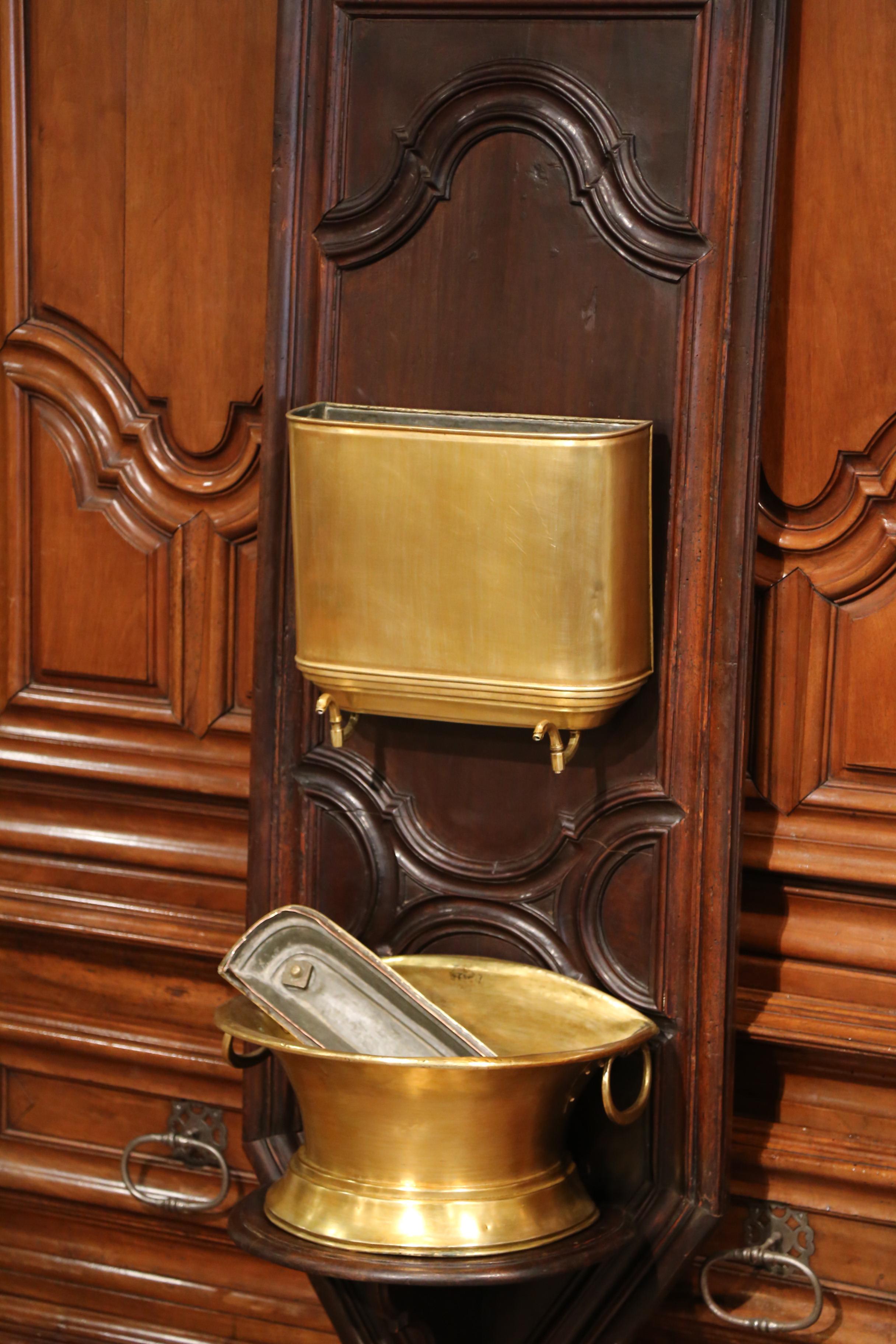 19th Century French Provincial Brass Lavabo Fountain on Carved Oak Wall Mount For Sale 3