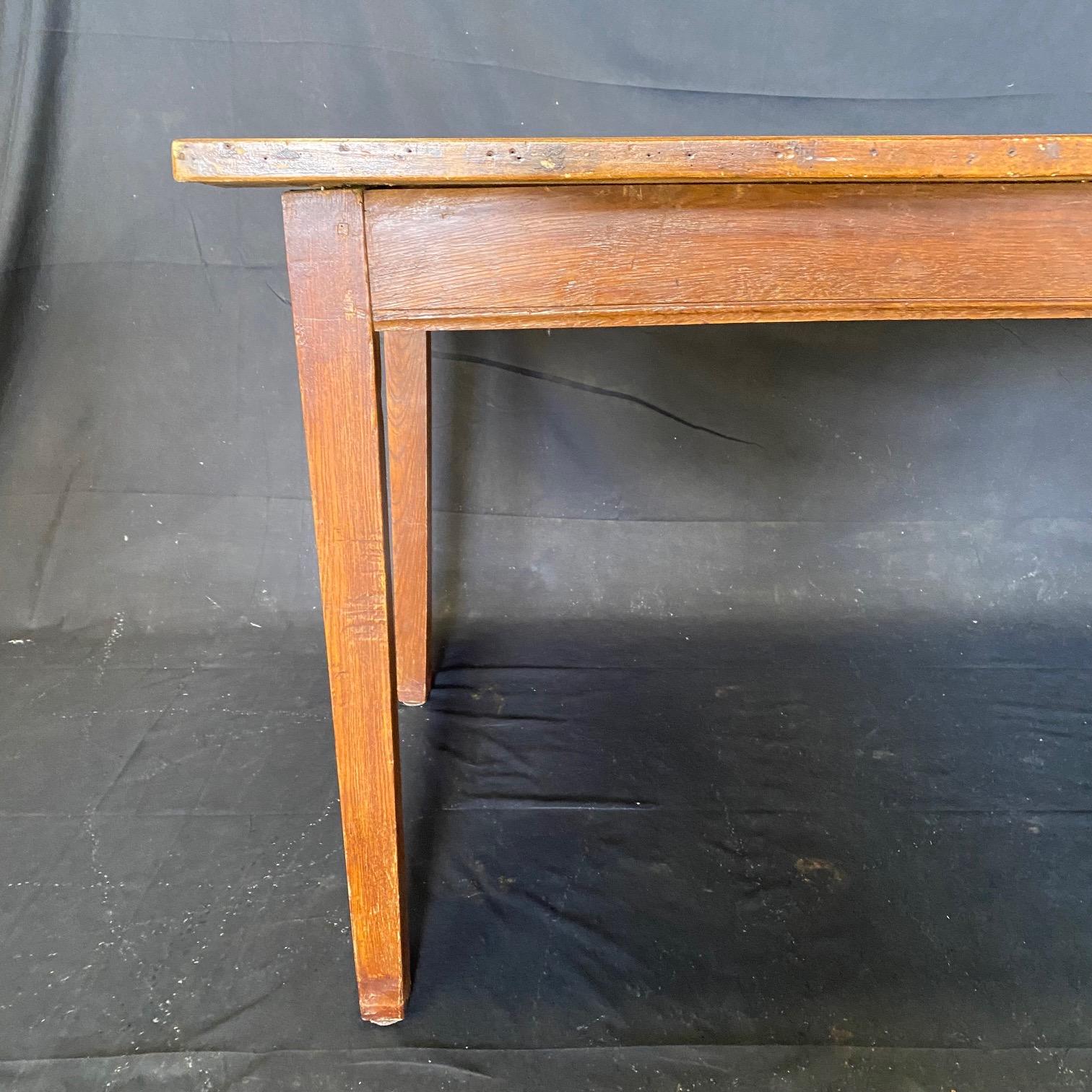 19th Century French Provincial Country Farmhouse Pine Dining Table  For Sale 4