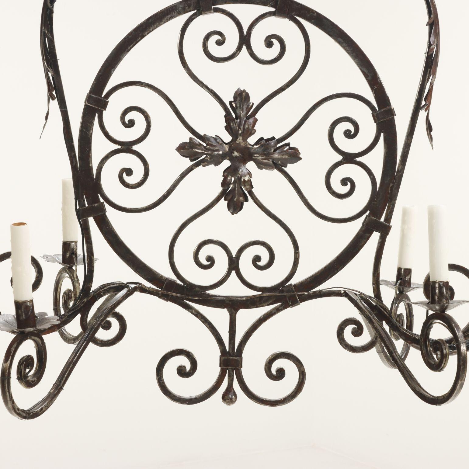 Fatto a mano Lampadario decorativo in acciaio della provincia francese del XIX secolo in vendita