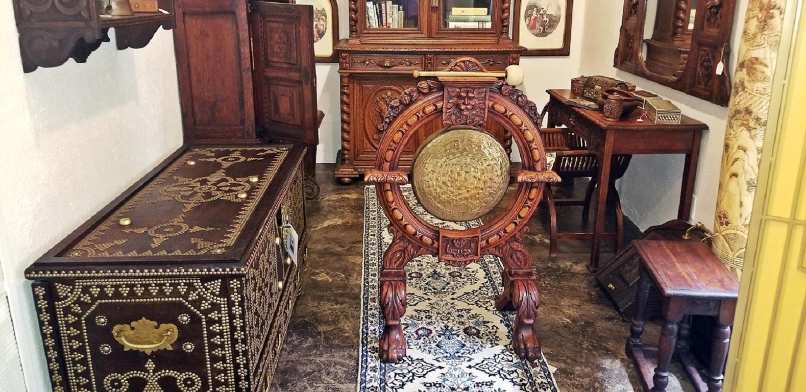 Glorious, rare and unique French Provincial oak heavily carved dinner Gong, complete with hand beaten brass Gong and original gong padded stick.
From, circa 1840.
This is a large floor dinner gong, not to be confused with a smaller table