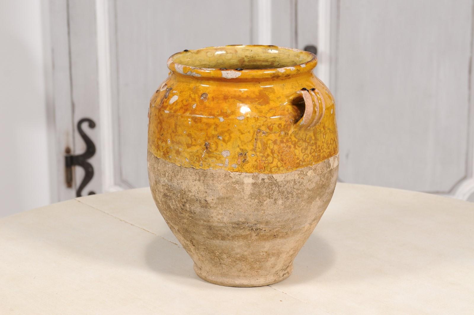 Pottery 19th Century French Provincial Double Handled Pot à Confit with Yellow Glaze For Sale