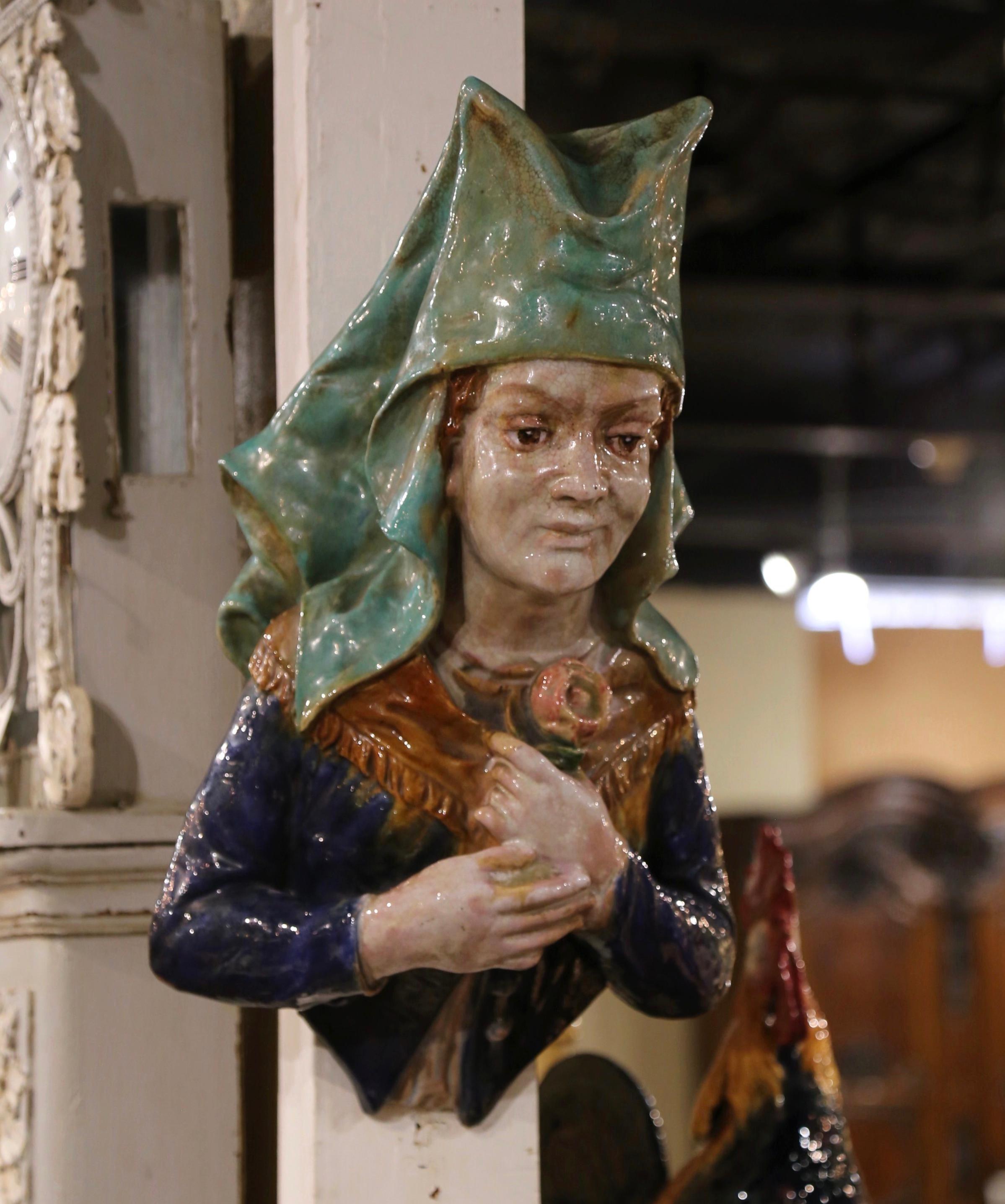 XIXe siècle Buste de femme en terre cuite peint à la main et de style provincial français du 19e siècle en vente
